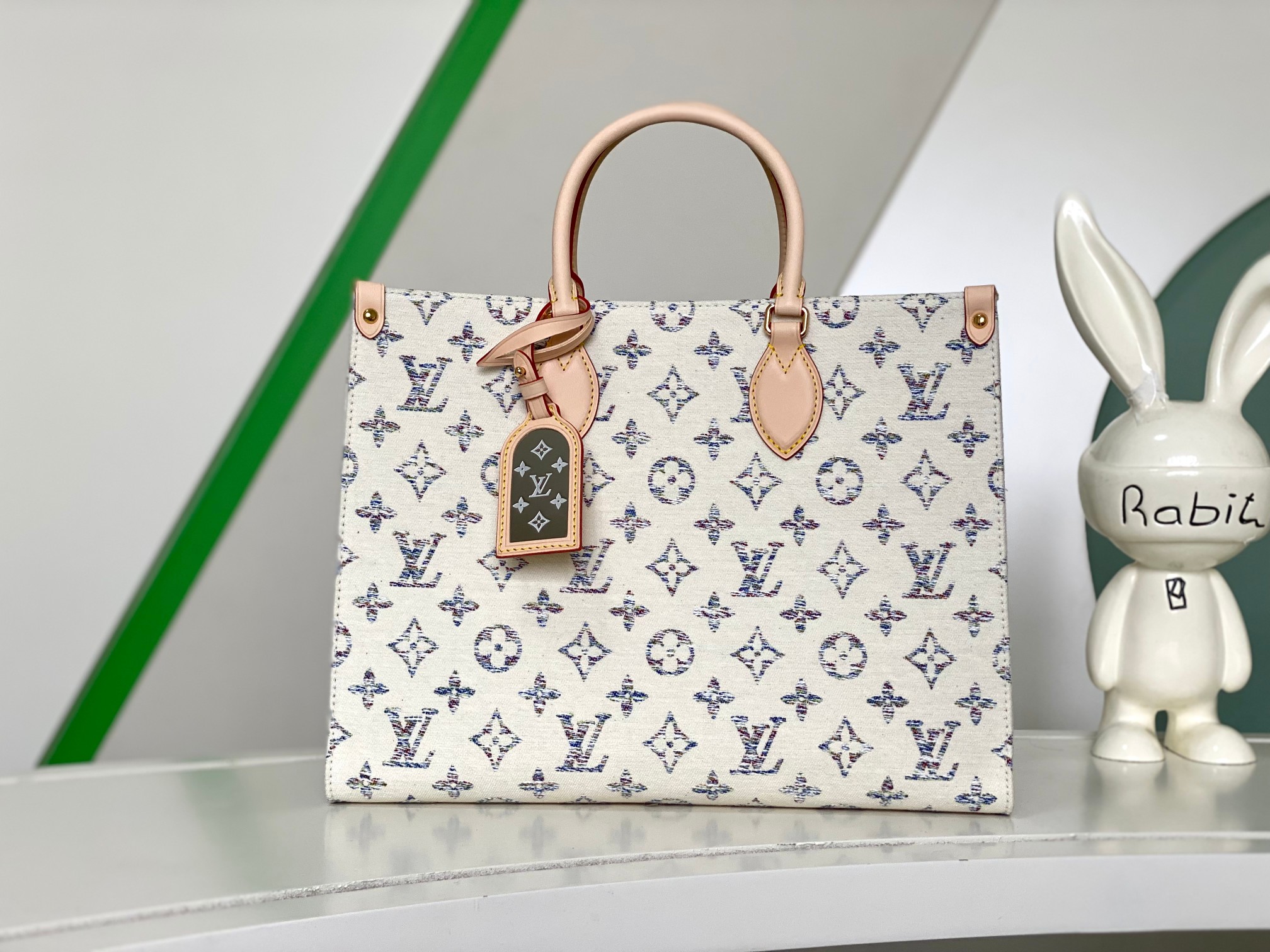 Louis Vuitton LV Onthego Bags Handbags White Engraving Fabric M24708