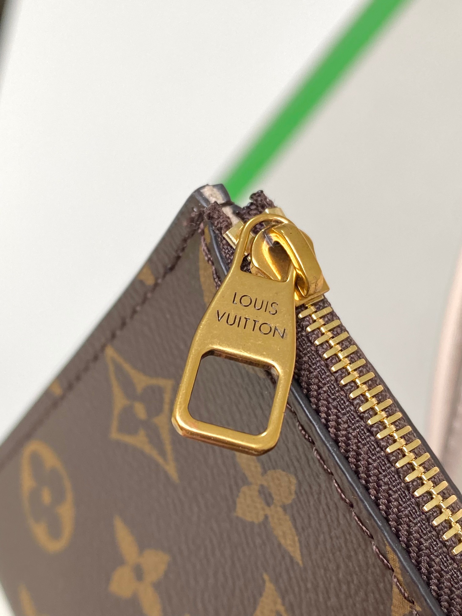 【海原外‬单 独实家‬拍 动态芯片】【Low Key Hobo 中号手袋】M24856 黑色 m2497