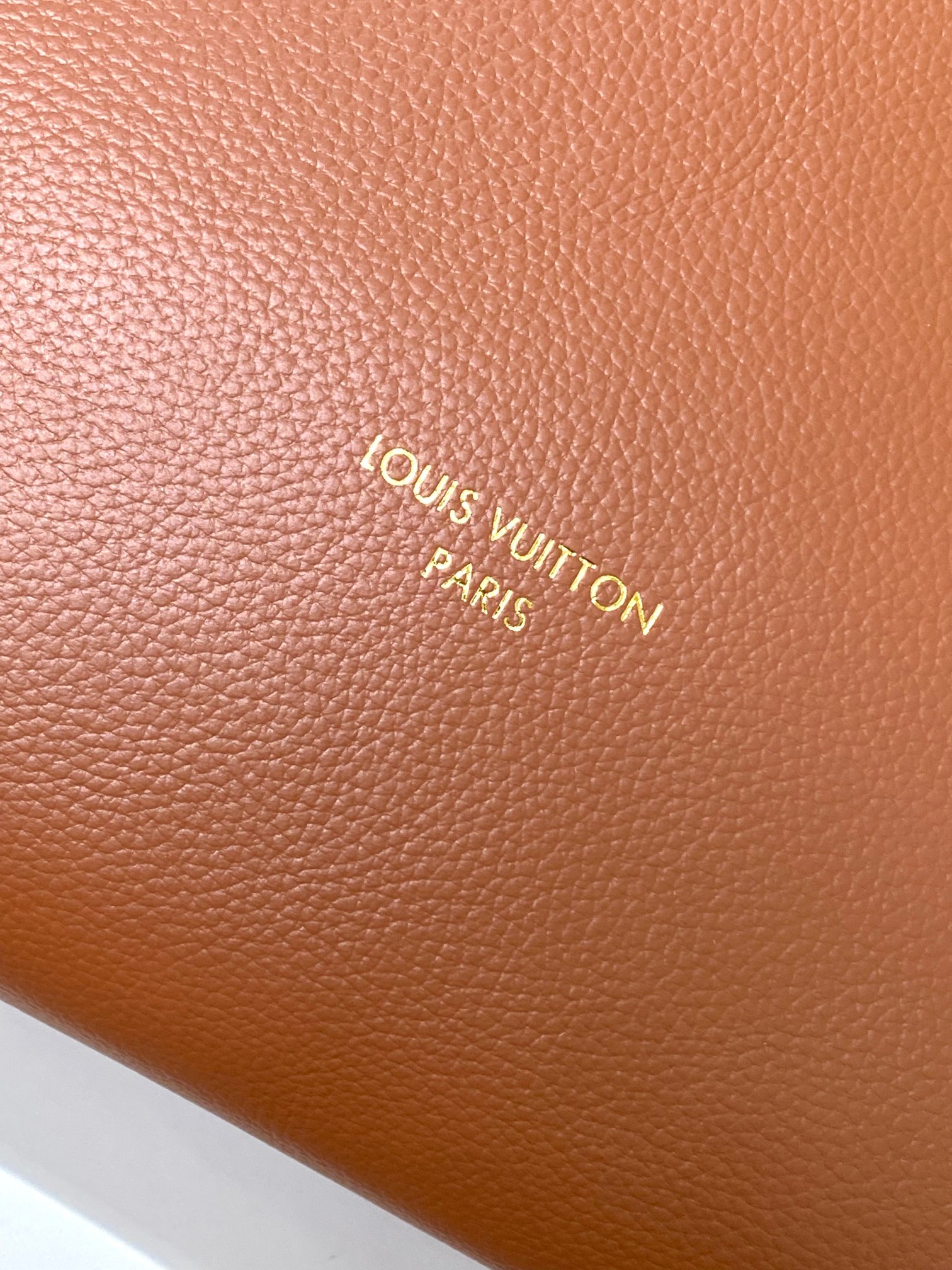 【海原外‬单 独实家‬拍 动态芯片】【Low Key Hobo 中号手袋】M24856 黑色 m2497