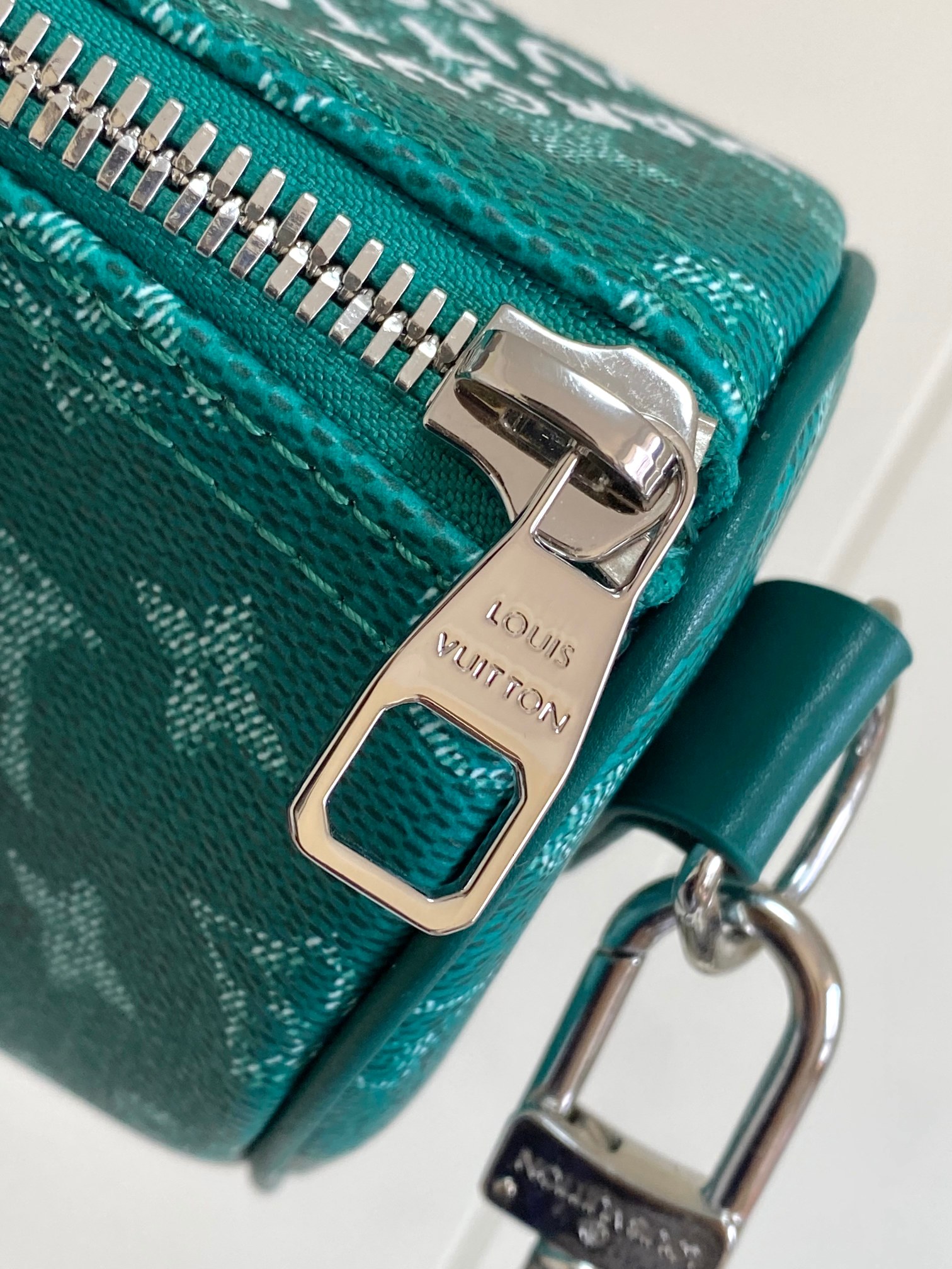 【海原外‬单 独实家‬拍】【Keepall Bandouliere25 手袋】 M12684 绿花(变码