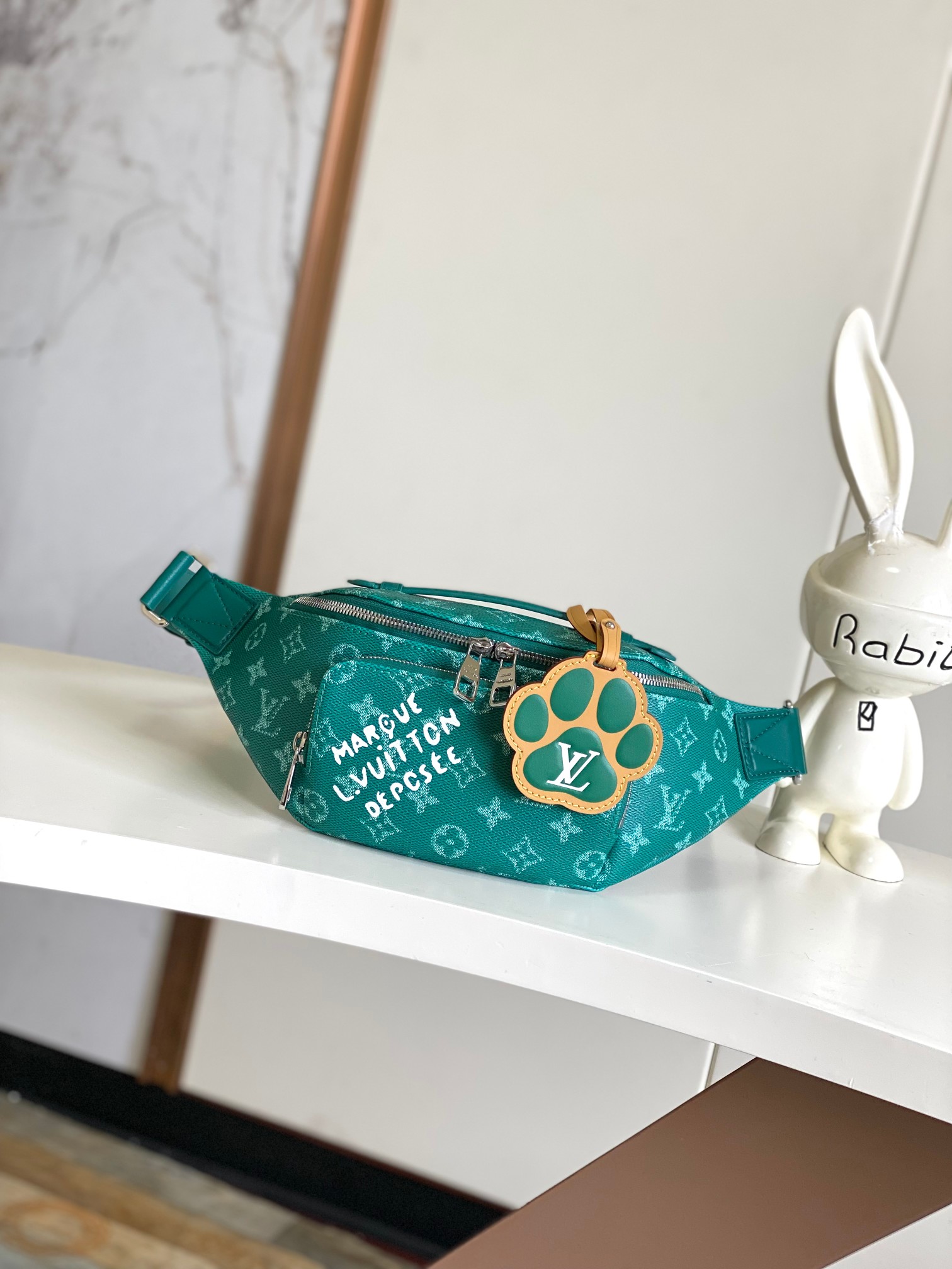 【海原外‬单 独实家‬拍】变码芯片  新品上市，最新款，M12867绿
本款 Rush 腰包取材 Mon
