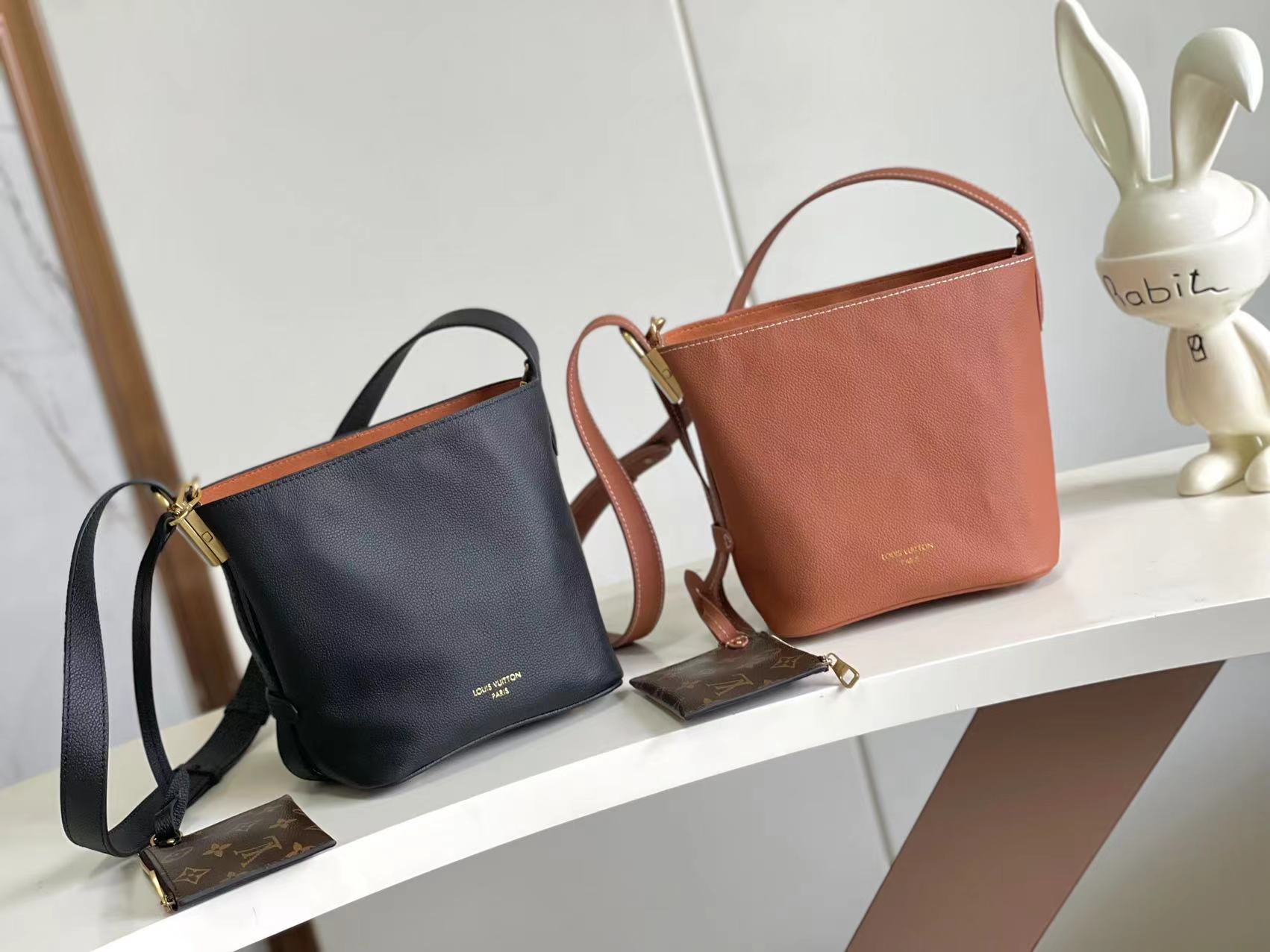 LOUIS VUITTON レザー手袋 サイズ6 楽天市場】LOUIS VUITTON ルイ ヴィトン ダミエグラフィット