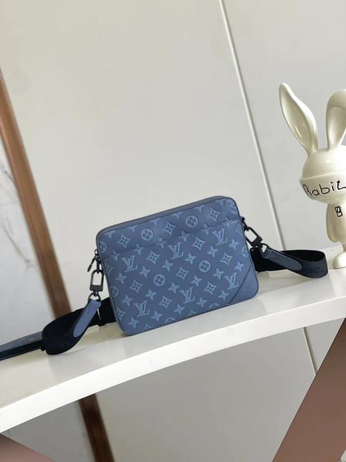 Louis Vuitton Monogram Shadow Sprinter Messenger Bag-Blue Leather Crossbody
