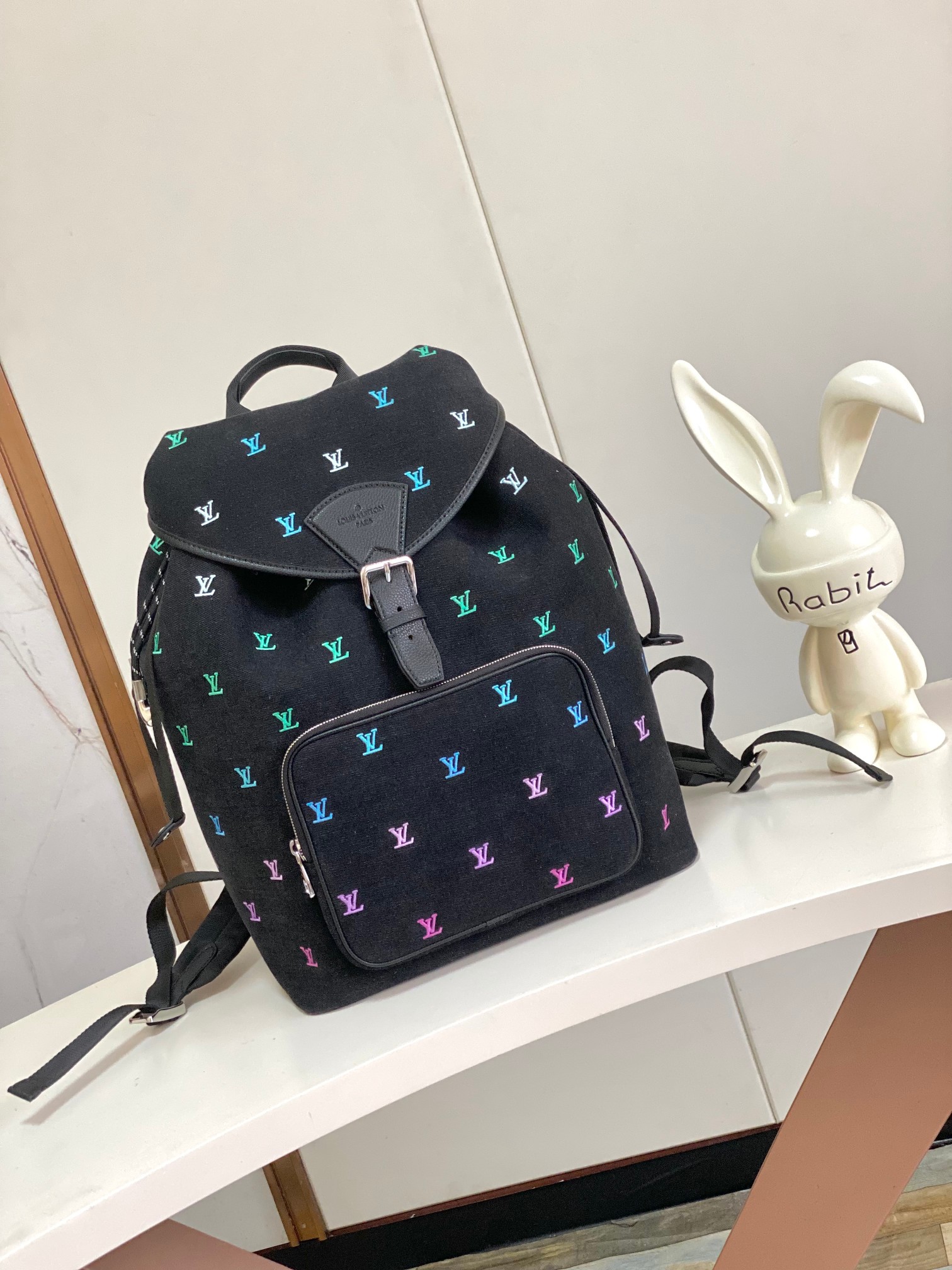 Louis Vuitton Montsouris Backpack Denim Washed Black M14135 1 a1755417011060 2822