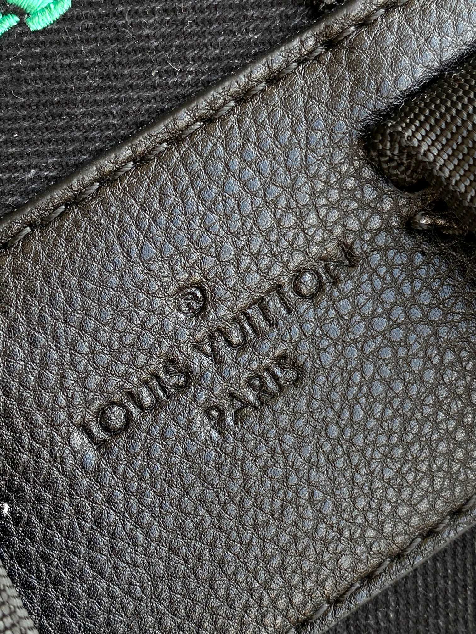 Louis Vuitton Montsouris Backpack Denim Washed Black M14135 5 a1755417011945 8776