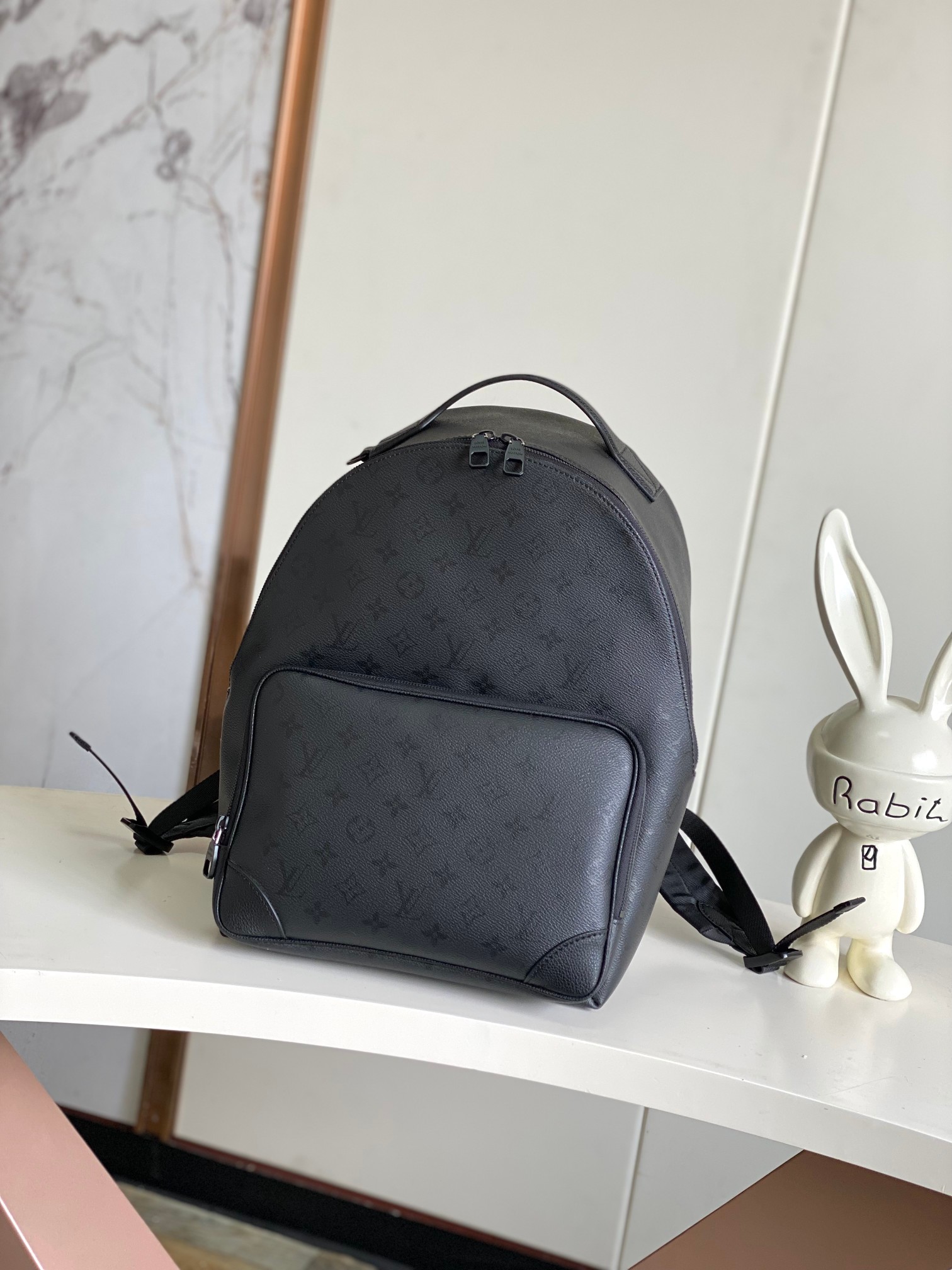 P450 [Fotografía casera de Dushi para solteros extranjeros de Haiyuan] 26765 chip 163 de semiacero negro Esta mochila D…
