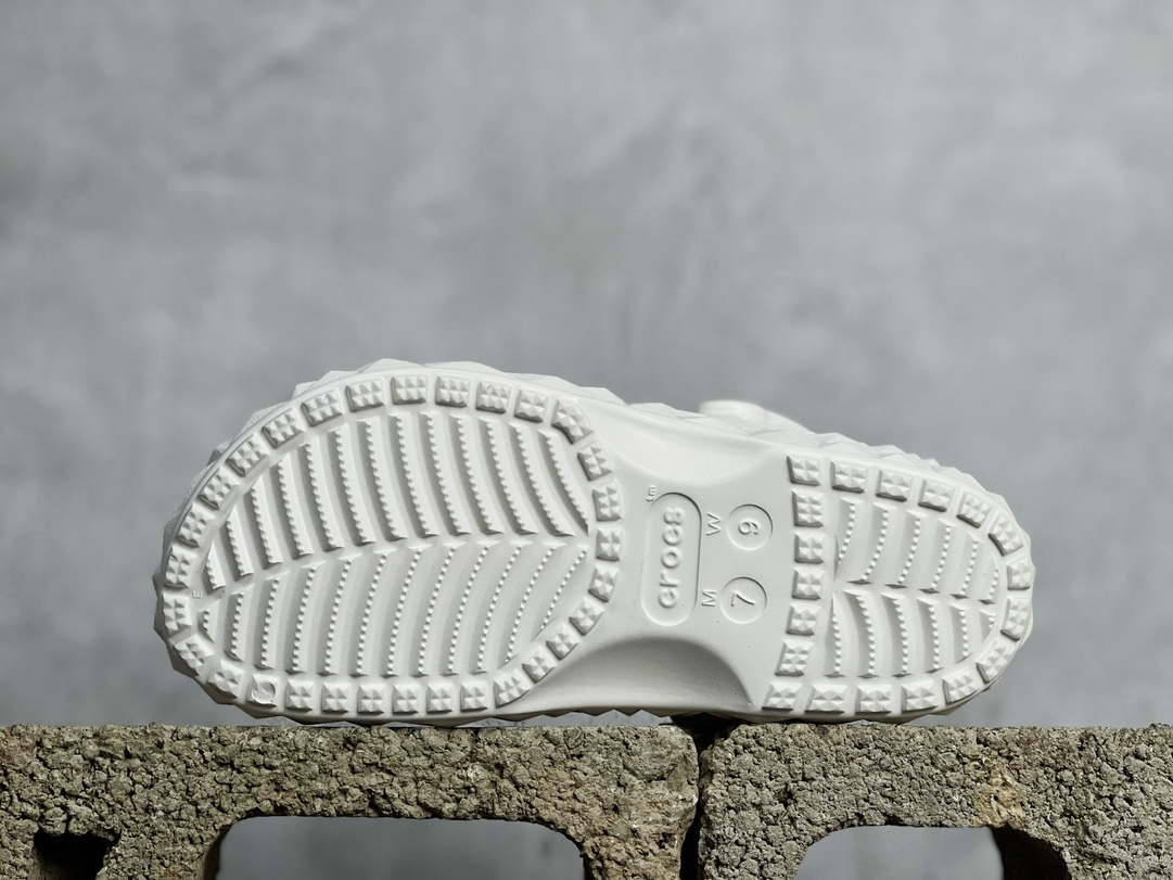 100 Crocs卡骆驰 经典榴莲洞洞鞋凉鞋 透明防水袋包装