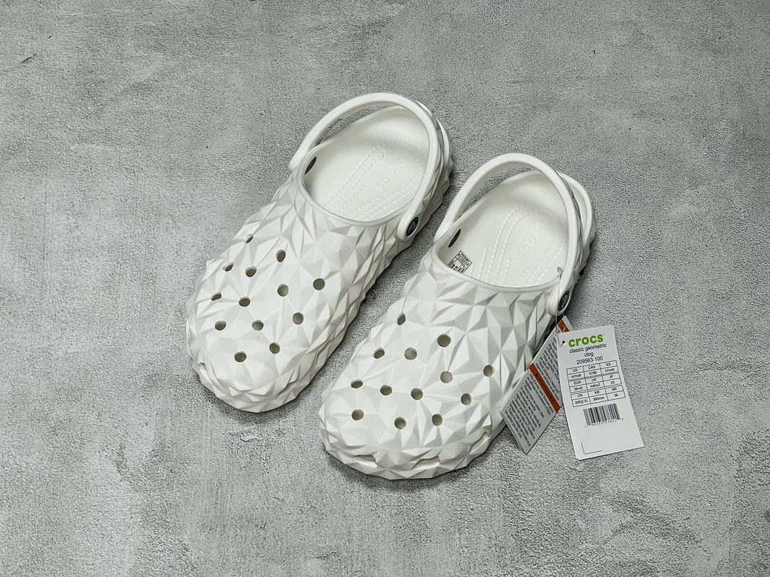 100 Crocs卡骆驰 经典榴莲洞洞鞋凉鞋 透明防水袋包装