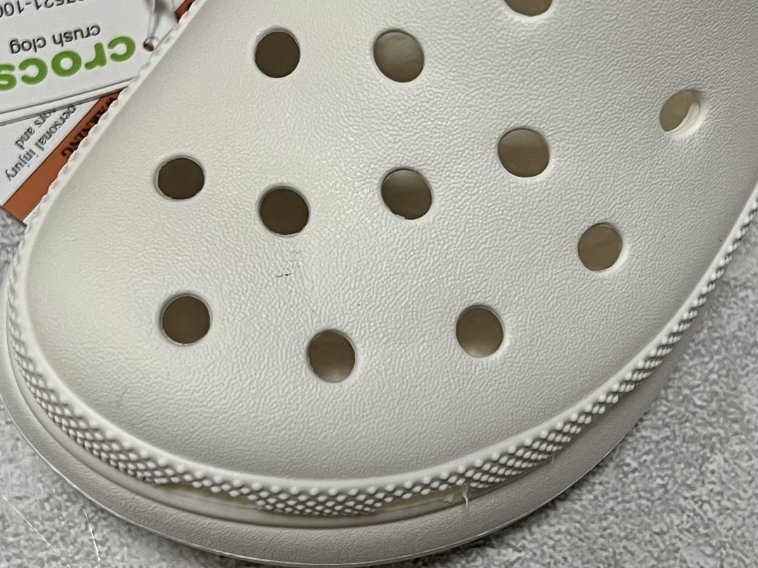 120  Crocs 卡骆驰 明星上脚同款 经夏季两用沙滩洞洞鞋 凉鞋拖鞋 泡芙款透明防水袋包装