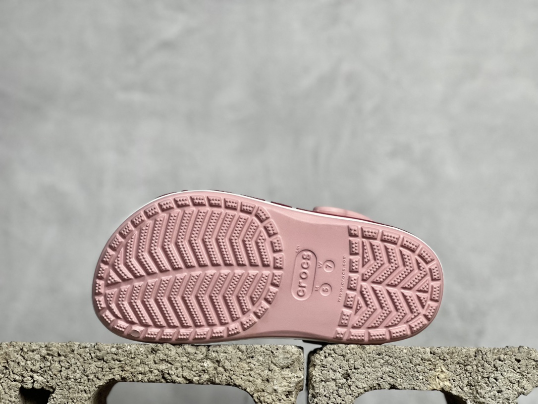 100  Crocs 卡骆驰 Bavaband沙滩洞洞 运动凉鞋 贝雅  透明防水袋包装