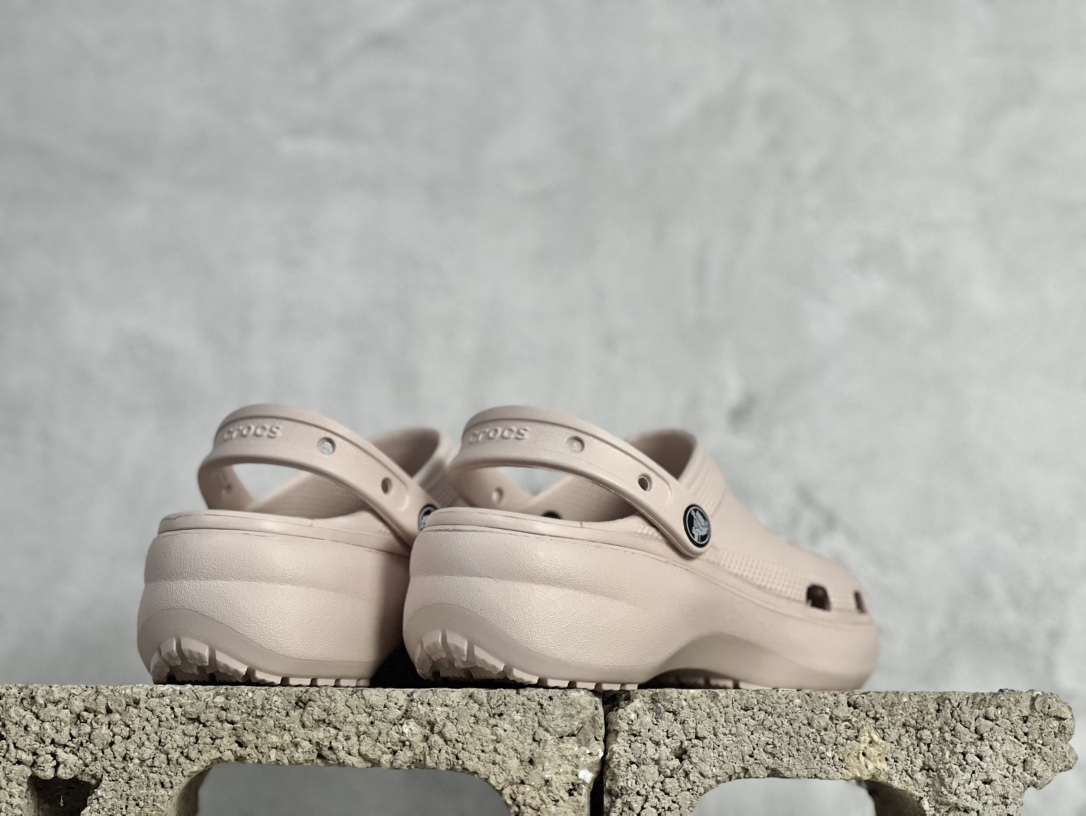110 Crocs卡骆驰Classic clog 经典云朵 克骆格复古沙滩洞洞鞋 石英粉 透明防水袋包装