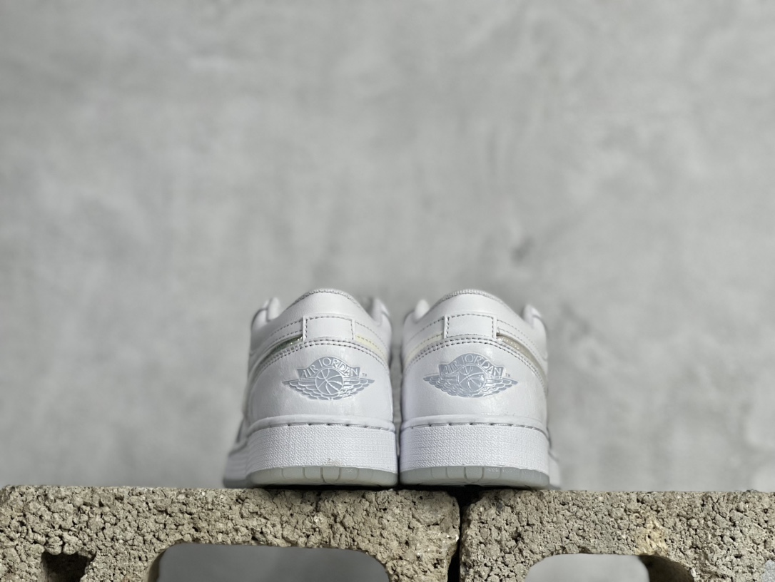特价放店私福利特价专供平台专供奥莱正品订单AirJordan1Low/Mid16色不流通安福市场的东西播