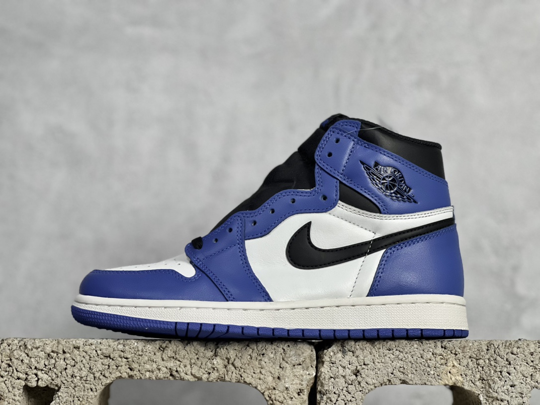 福利AirJordan1OGAJ1乔1小闪电黑白蓝555088-403尺码40.444.545