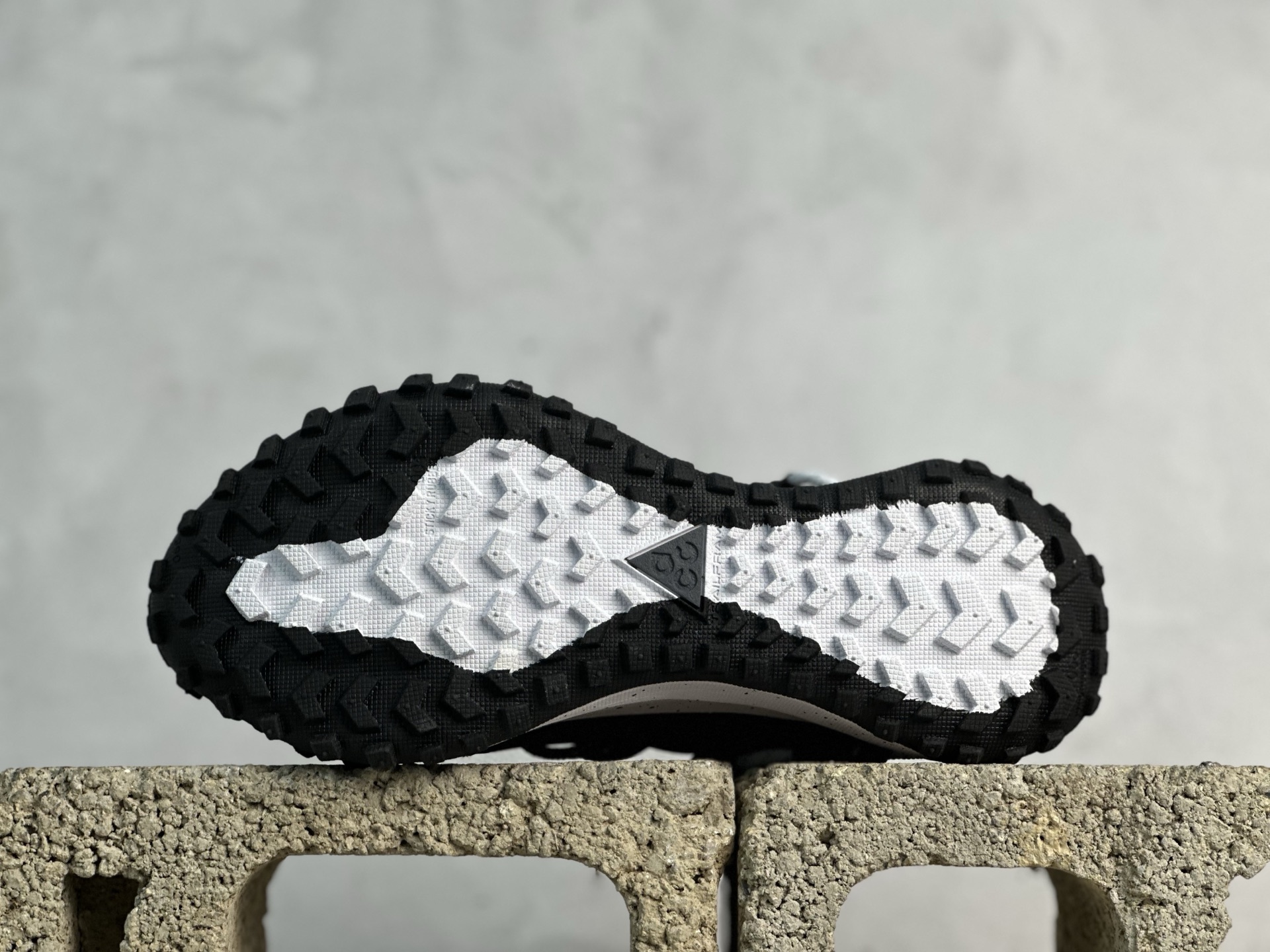 Nk ACG Mountain Fly Low GTX SE 户外登山运动鞋 DC9554-500-莆田鞋,莆田鞋货源,高仿鞋,高仿鞋货源,安福档口,莆田高仿鞋,莆田鞋批发,高仿鞋批发,莆田高仿运动鞋,高仿运动鞋,莆田运动鞋 Nk ACG Mountain Fly Low GTX SE 户外登山运动鞋 DC9554-500