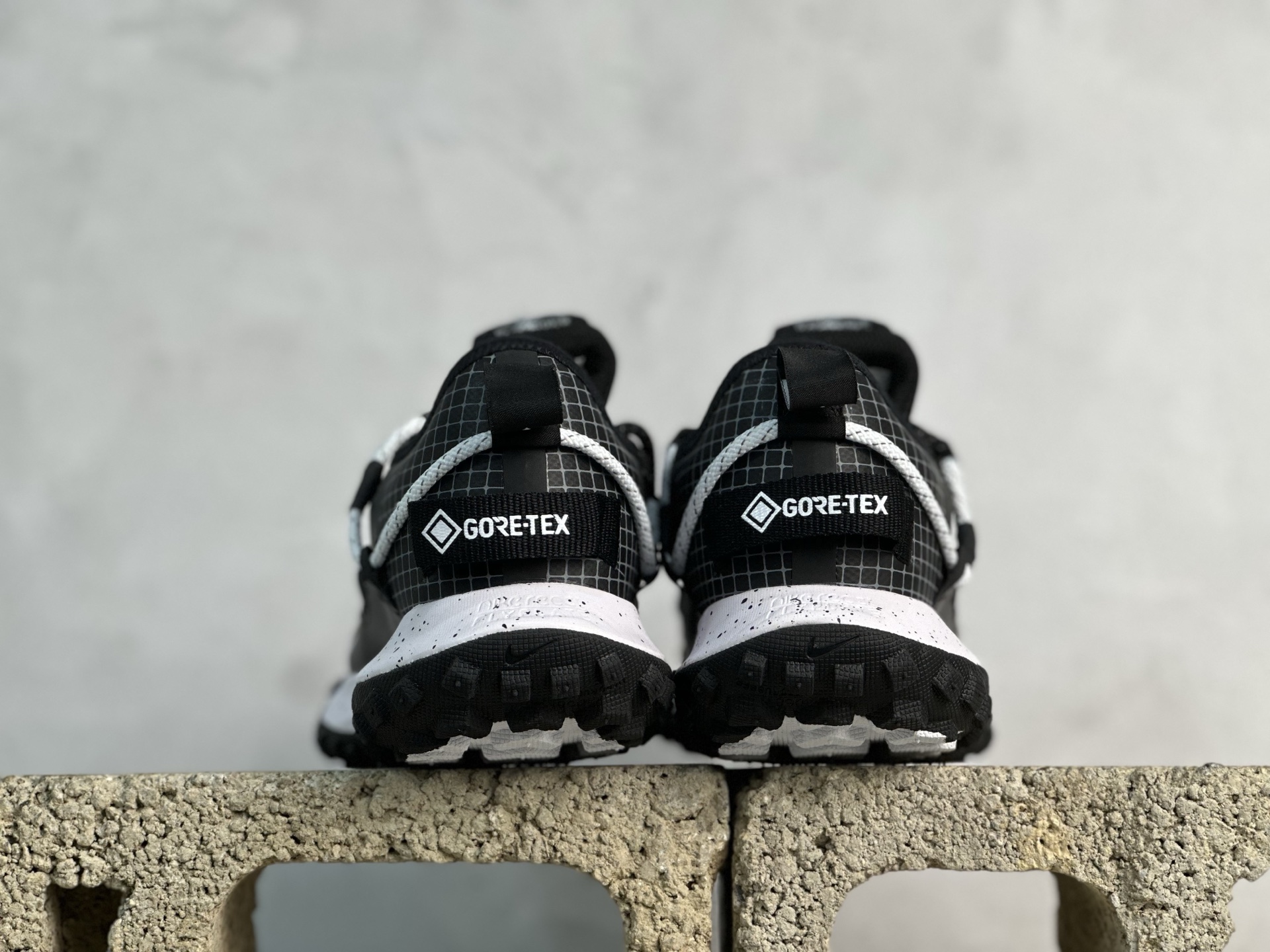 Nk ACG Mountain Fly Low GTX SE 户外登山运动鞋 DC9554-500-莆田鞋,莆田鞋货源,高仿鞋,高仿鞋货源,安福档口,莆田高仿鞋,莆田鞋批发,高仿鞋批发,莆田高仿运动鞋,高仿运动鞋,莆田运动鞋 Nk ACG Mountain Fly Low GTX SE 户外登山运动鞋 DC9554-500