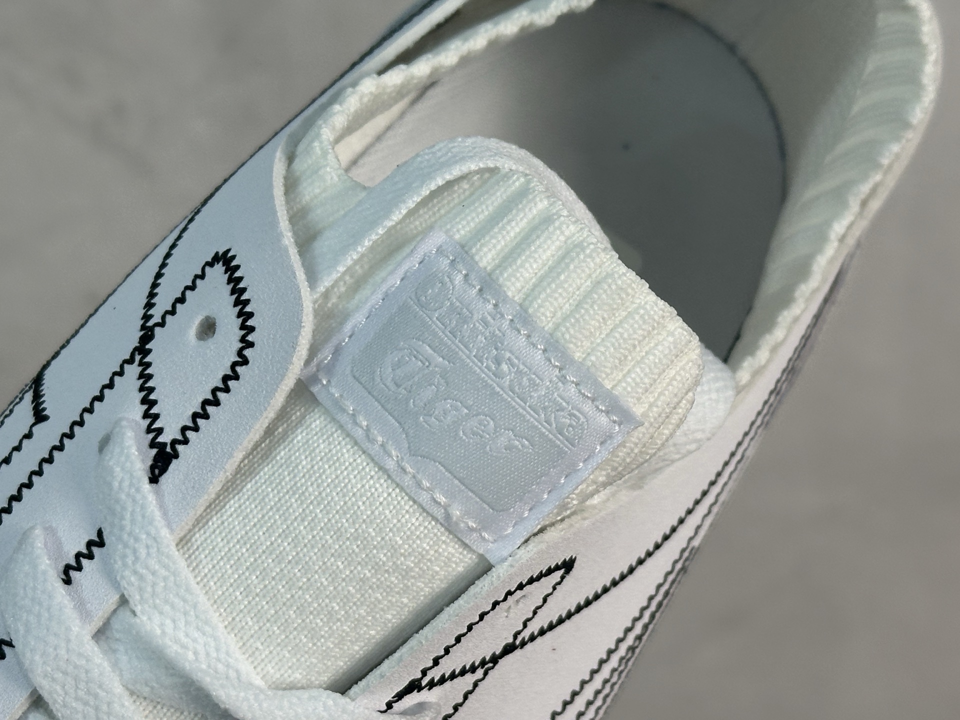 Onitsuka Tiger鬼塚虎 Sclaw