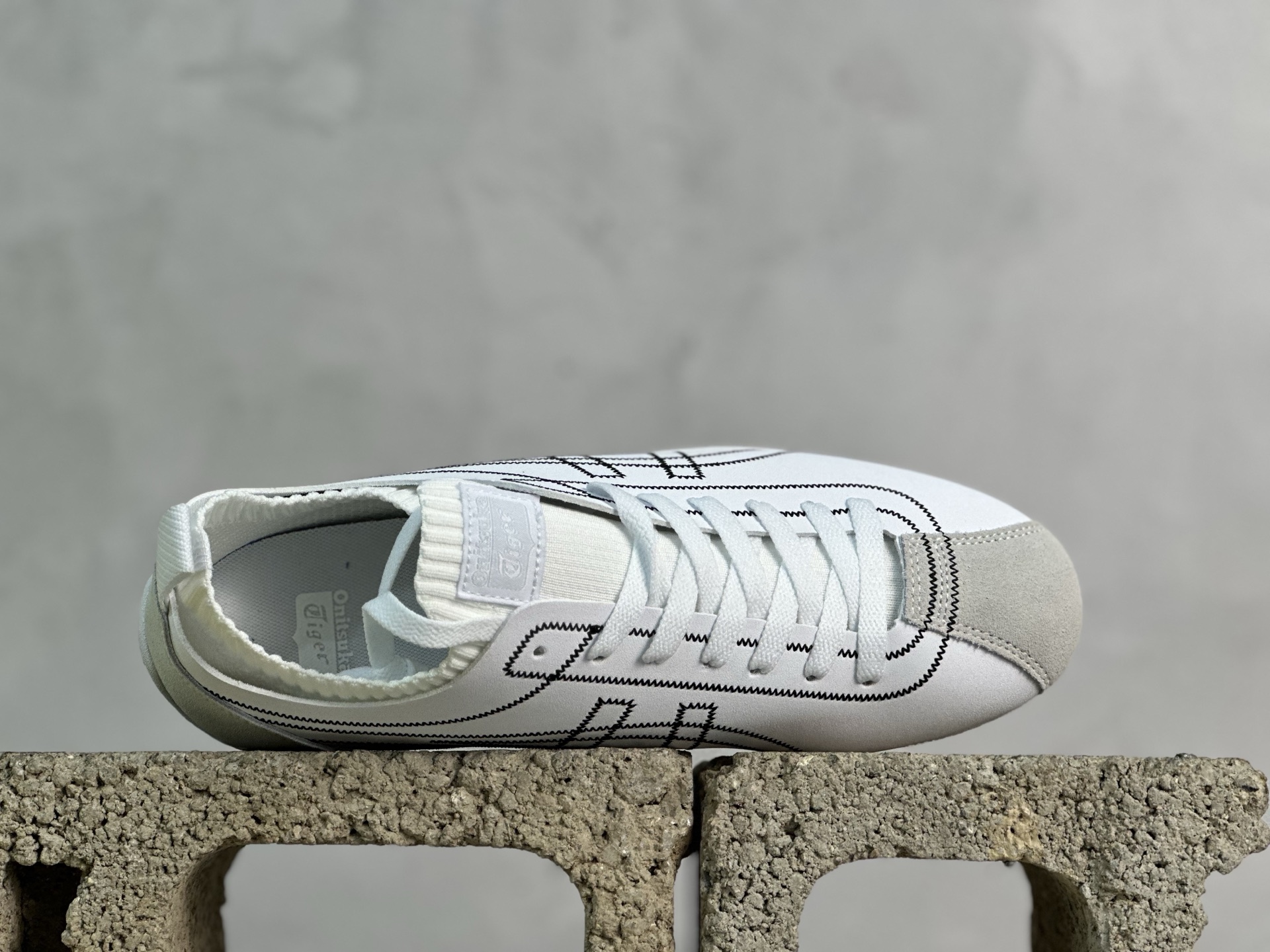 Onitsuka Tiger鬼塚虎 Sclaw