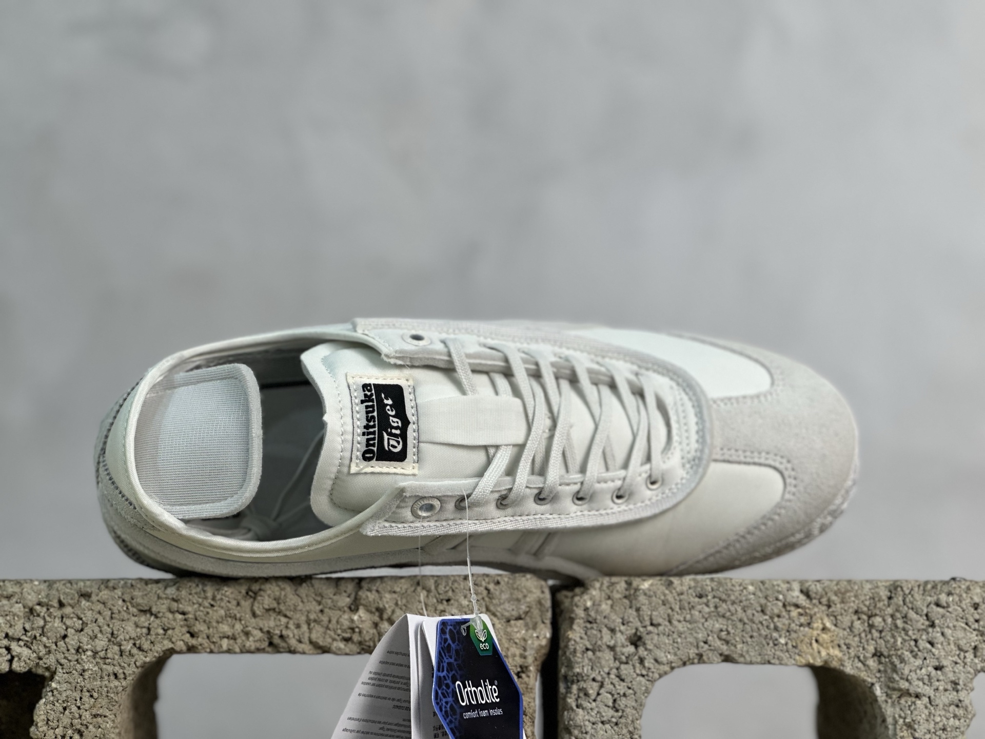 鬼塚虎/Onitsuka Tiger Mexico 66 SD 墨西哥升级版系列低帮复古经典虎爪百搭休闲皮革慢跑鞋 米色 海绵-莆田鞋,莆田鞋货源,高仿鞋,高仿鞋货源,安福档口,莆田高仿鞋,莆田鞋批发,高仿鞋批发,莆田高仿运动鞋,高仿运动鞋,莆田运动鞋 鬼塚虎/Onitsuka Tiger Mexico 66 SD 墨西哥升级版系列低帮复古经典虎爪百搭休闲皮革慢跑鞋 米色 海绵