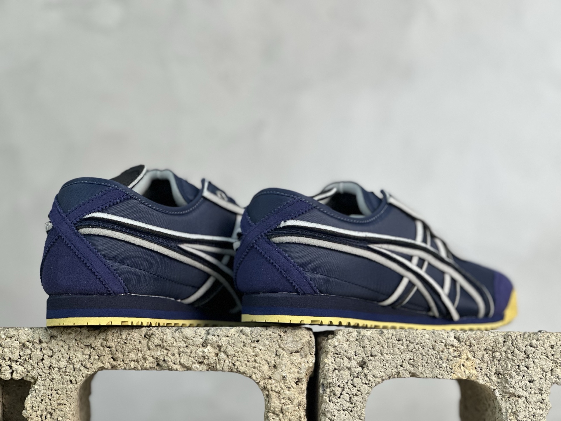 鬼塚虎/Onitsuka Tiger Mexico 66 SD 墨西哥升级版系列低帮复古经典虎爪百搭休闲皮革慢跑鞋 蓝色 海绵