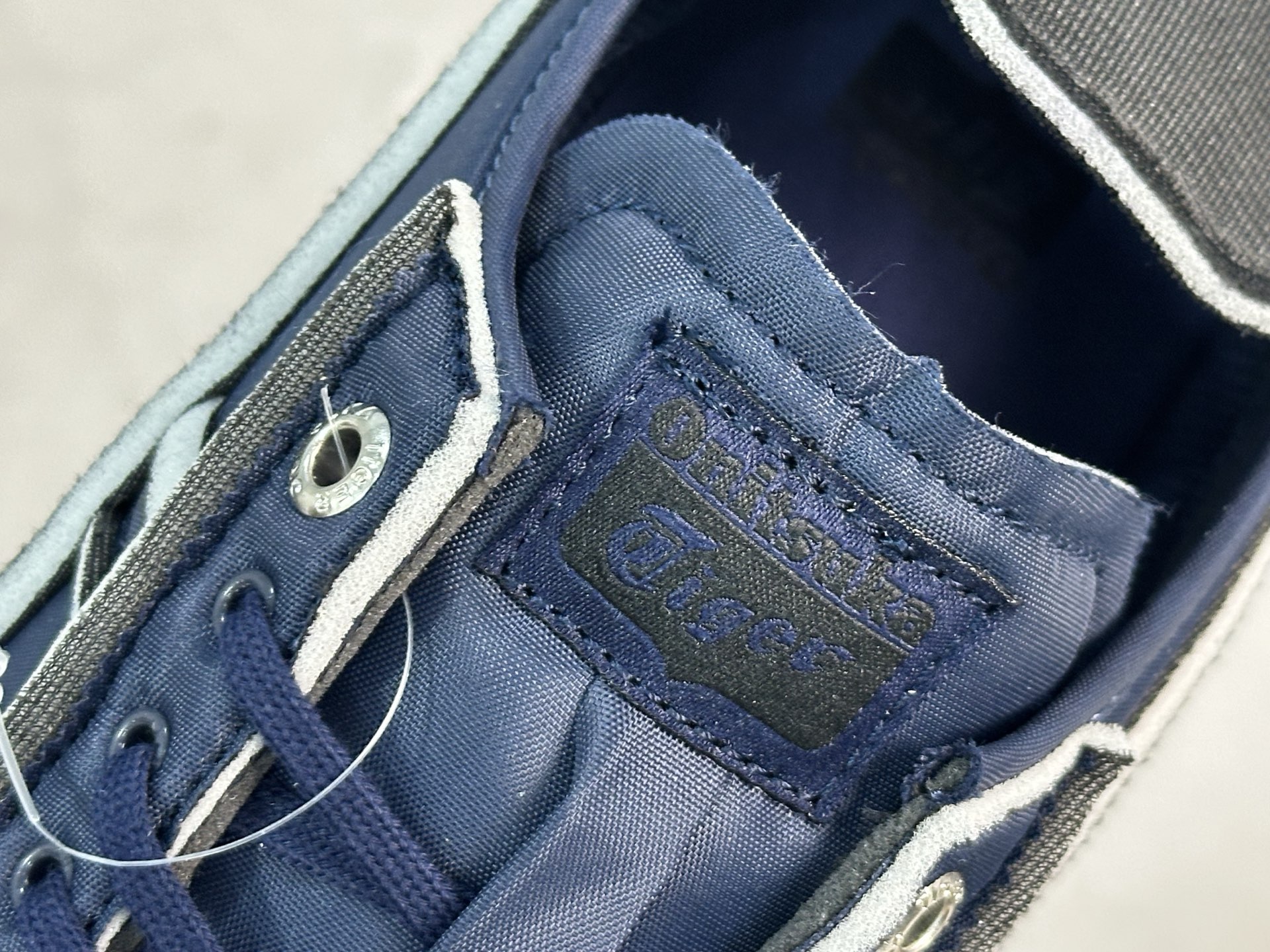 鬼塚虎/Onitsuka Tiger Mexico 66 SD 墨西哥升级版系列低帮复古经典虎爪百搭休闲皮革慢跑鞋 蓝色 海绵