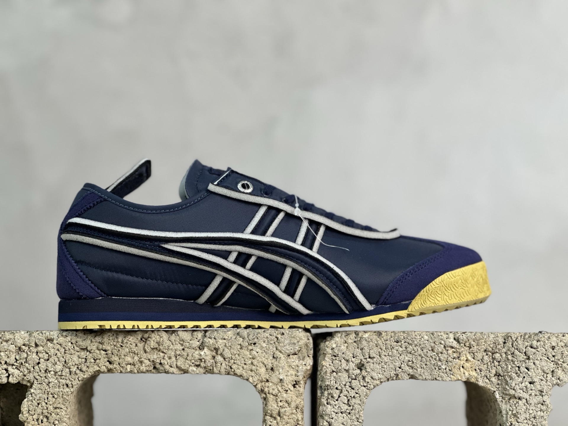 鬼塚虎/Onitsuka Tiger Mexico 66 SD 墨西哥升级版系列低帮复古经典虎爪百搭休闲皮革慢跑鞋 蓝色 海绵