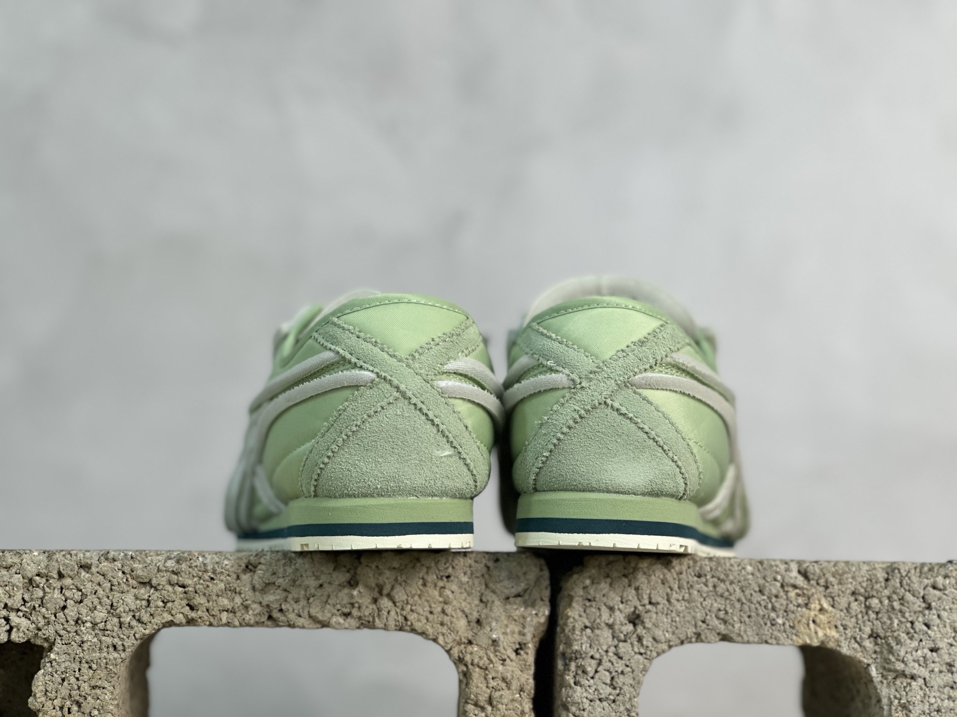 170 鬼塚虎/Onitsuka Tiger Mexico 66 SD 墨西哥升级版系列低帮复古经典虎爪百搭休闲皮革慢跑鞋 绿色 海绵