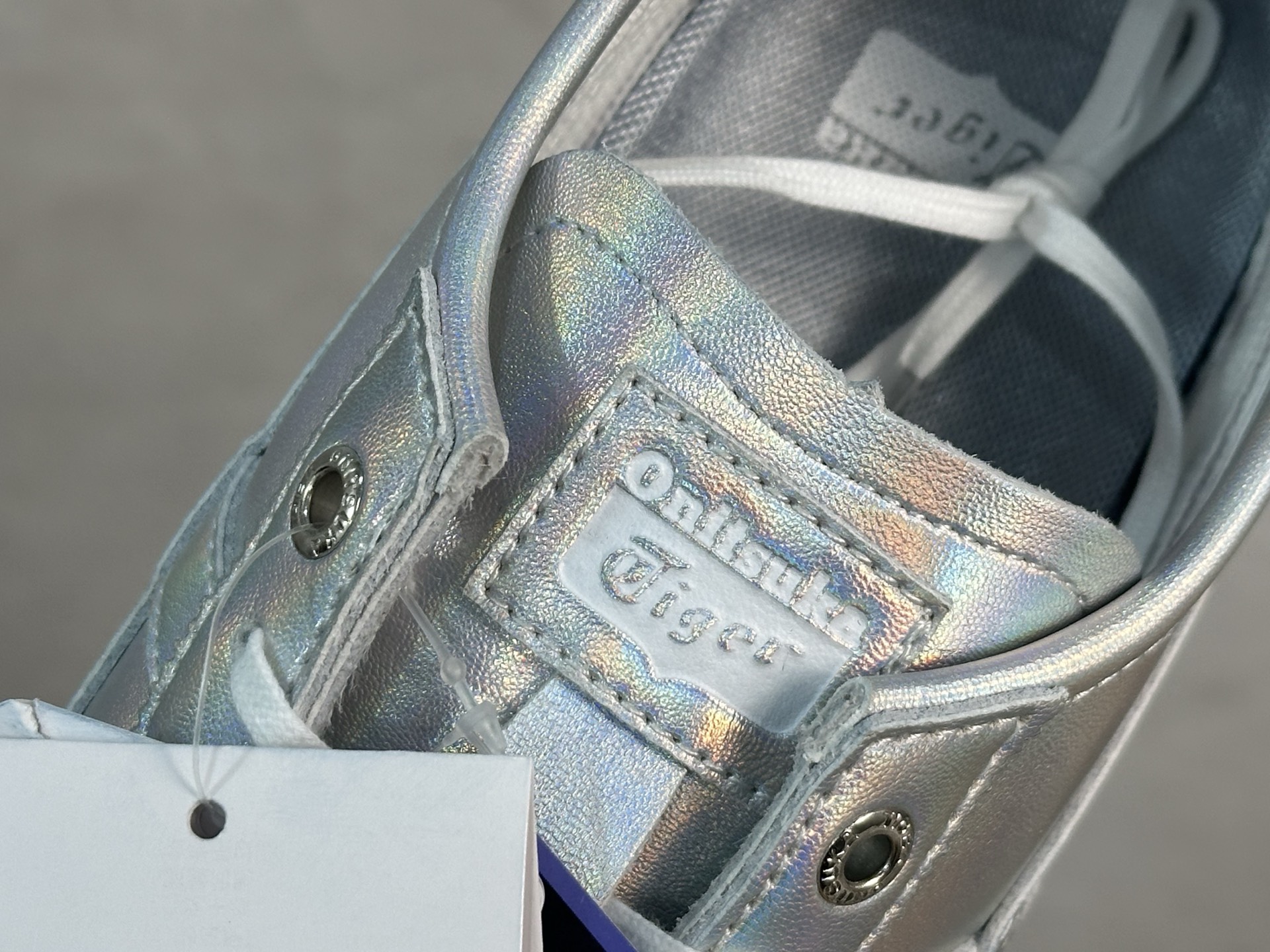 鬼塚虎/Onitsuka Tiger Mexico 66 SD 墨西哥升级版系列低帮复古经典虎爪百搭休闲皮革慢跑鞋 镭射银