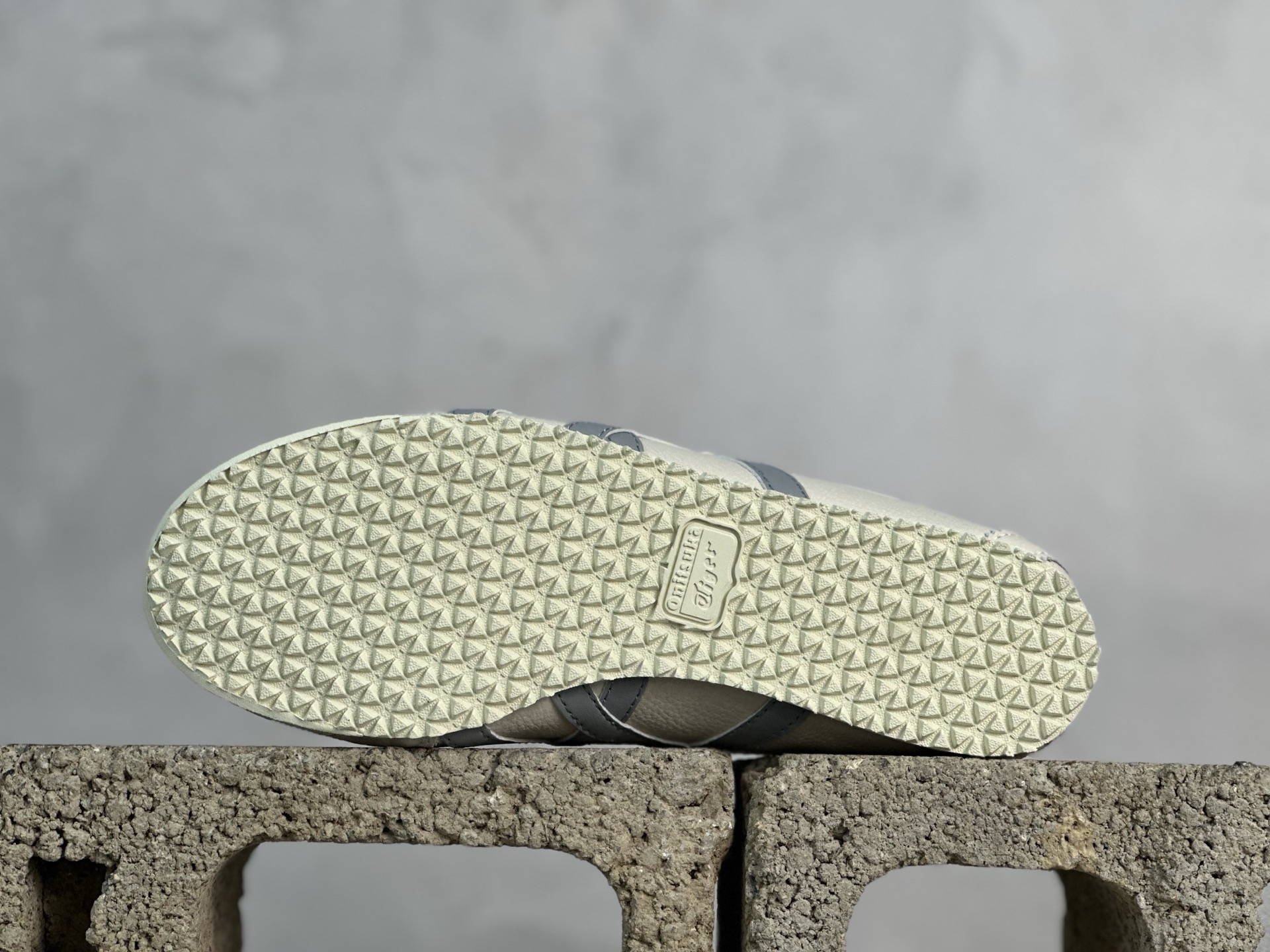 ASICS Tiger Mexico 66 天猫专供 亚瑟士 原装头层皮 鬼冢虎阿斯克斯经典休闲跑鞋