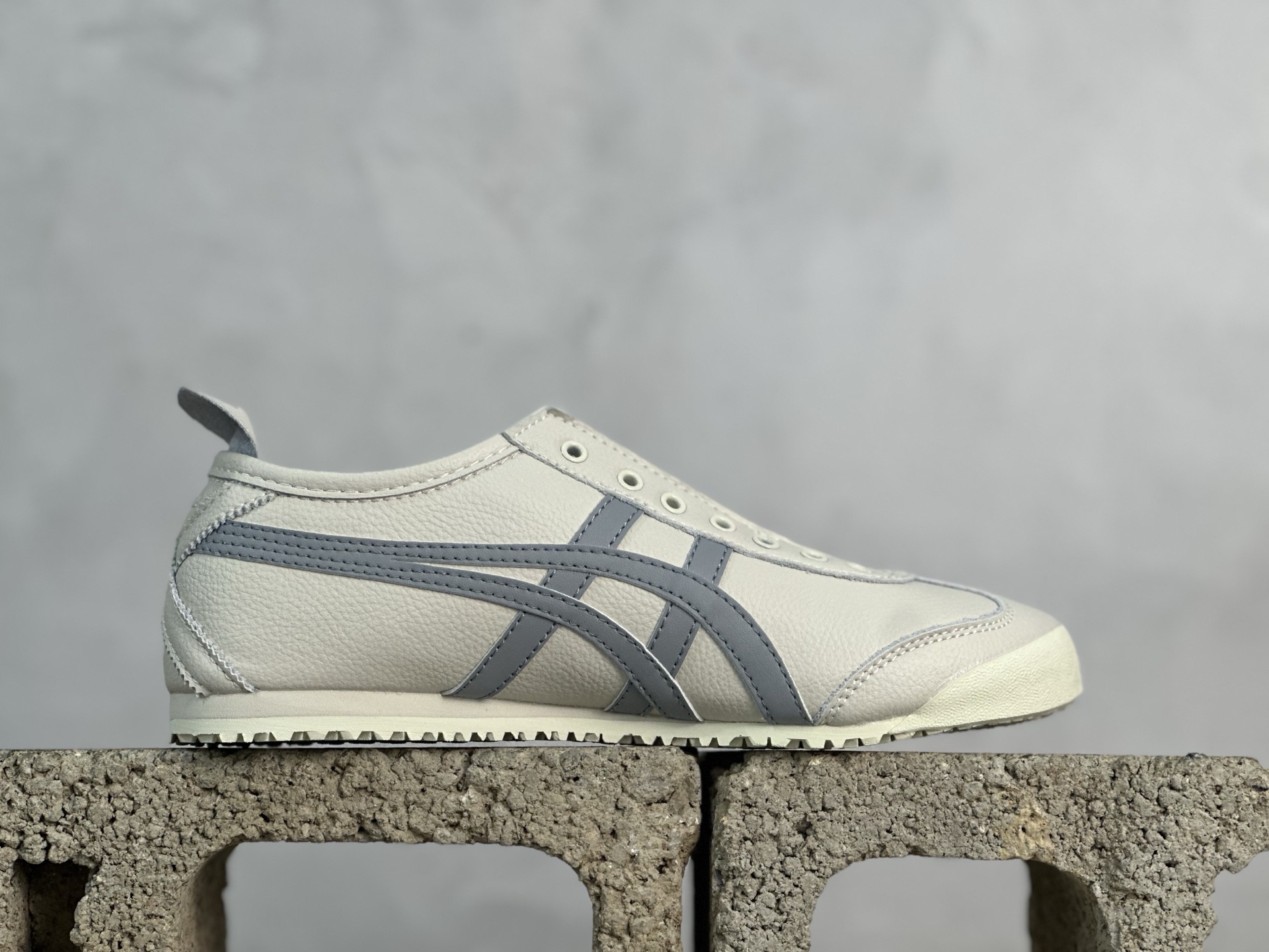 ASICS Tiger Mexico 66 天猫专供 亚瑟士 原装头层皮 鬼冢虎阿斯克斯经典休闲跑鞋