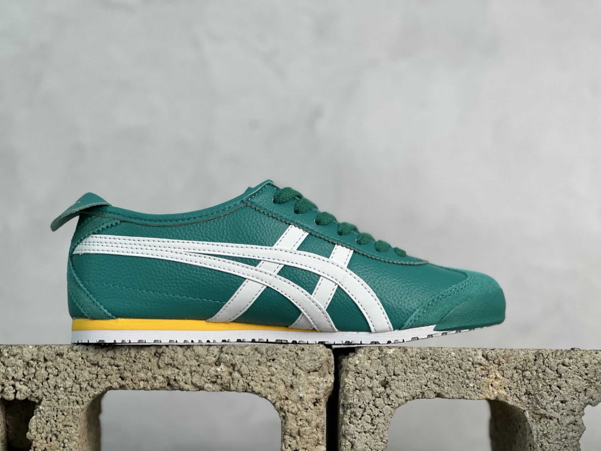 ASICS Tiger Mexico 66 天猫专供 亚瑟士 鬼冢虎阿斯克斯经典休闲跑鞋 皮面 1183B771-300