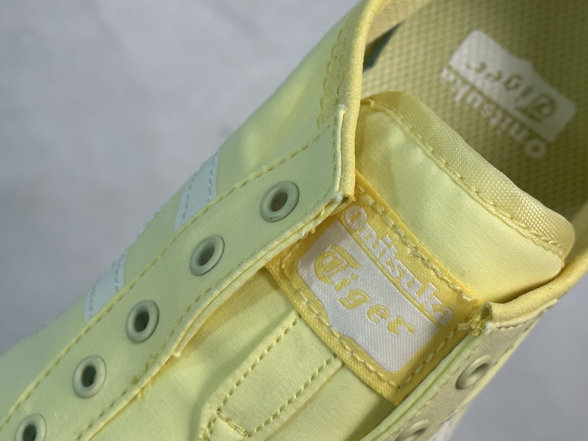 Onitsuka Tiger 鬼塚虎MEXICO 66 SLIP-ON时尚舒适防滑轻便 低帮生活休闲鞋 头层皮面-莆田鞋,莆田鞋货源,高仿鞋,高仿鞋货源,安福档口,莆田高仿鞋,莆田鞋批发,高仿鞋批发,莆田高仿运动鞋,高仿运动鞋,莆田运动鞋 Onitsuka Tiger 鬼塚虎MEXICO 66 SLIP-ON时尚舒适防滑轻便 低帮生活休闲鞋 头层皮面