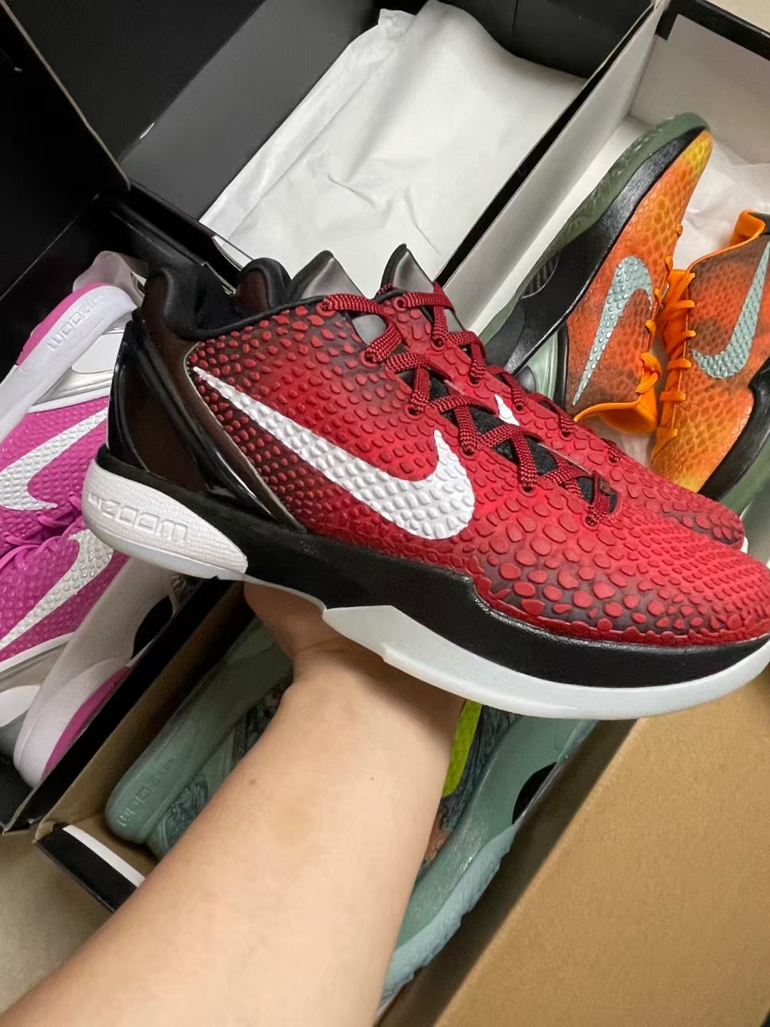 
首批冰点特价 超知名版本 Nike Zoom Kobe 6 三色开炸 库存仅2000+ 多介绍无用 老