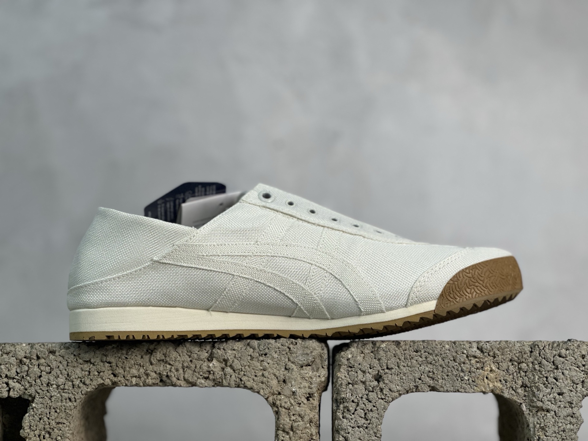 鬼塚虎/Onitsuka Dnitsuka Tiger鬼塚虎MEXICO 66 SD PARATY 墨西哥升级版系列低帮复古经典虎爪百搭休闲皮革慢跑鞋 米白