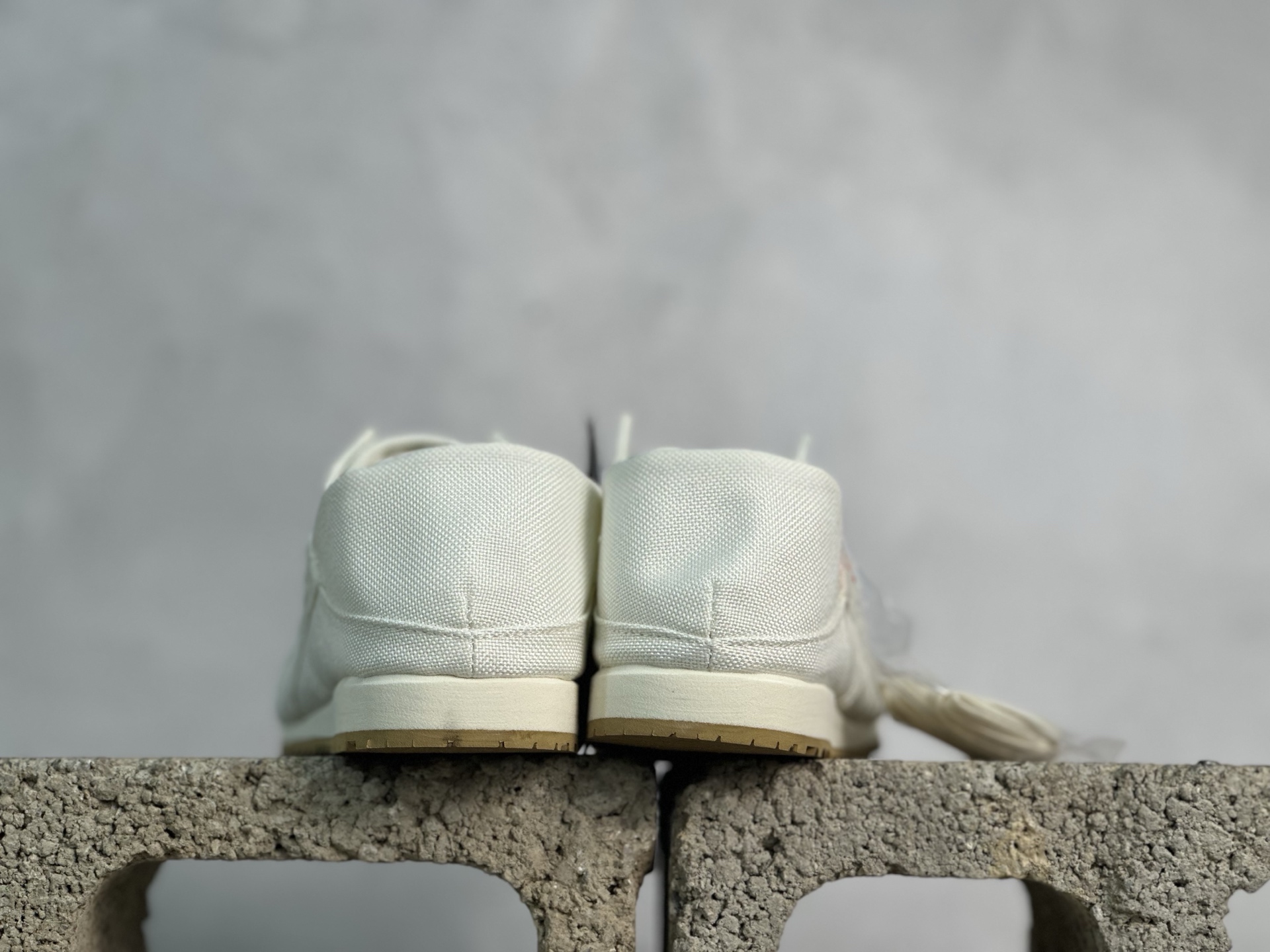 鬼塚虎/Onitsuka Dnitsuka Tiger鬼塚虎MEXICO 66 SD PARATY 墨西哥升级版系列低帮复古经典虎爪百搭休闲皮革慢跑鞋 米白