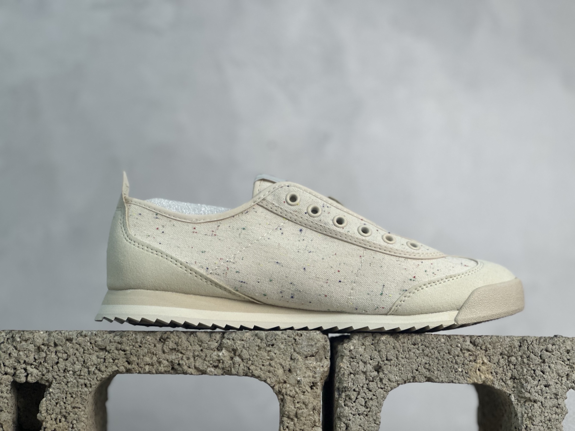 DESCENTE CHRON 迪桑特复古运动一脚蹬帆布鞋透气休闲鞋