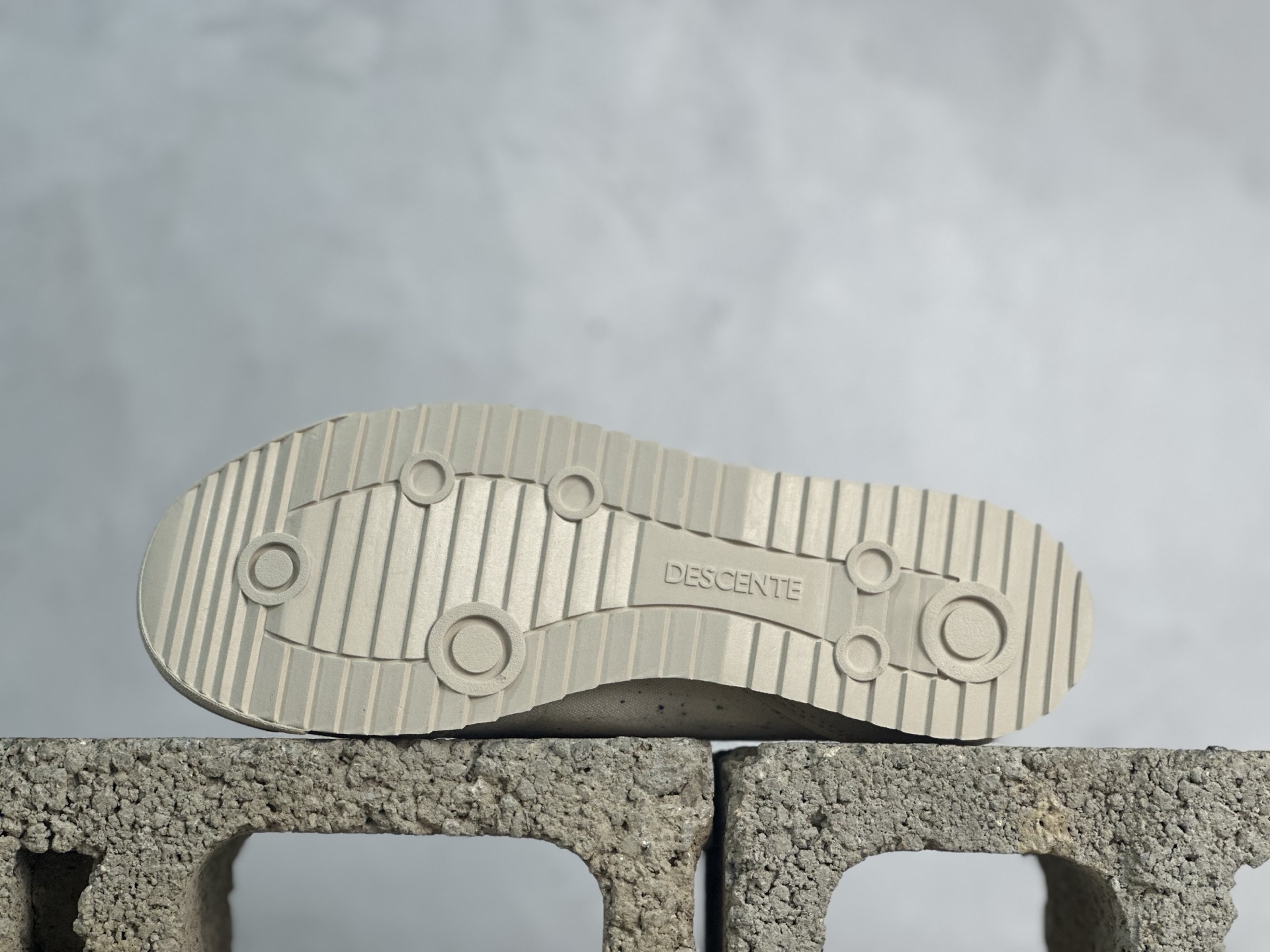 DESCENTE CHRON 迪桑特复古运动一脚蹬帆布鞋透气休闲鞋