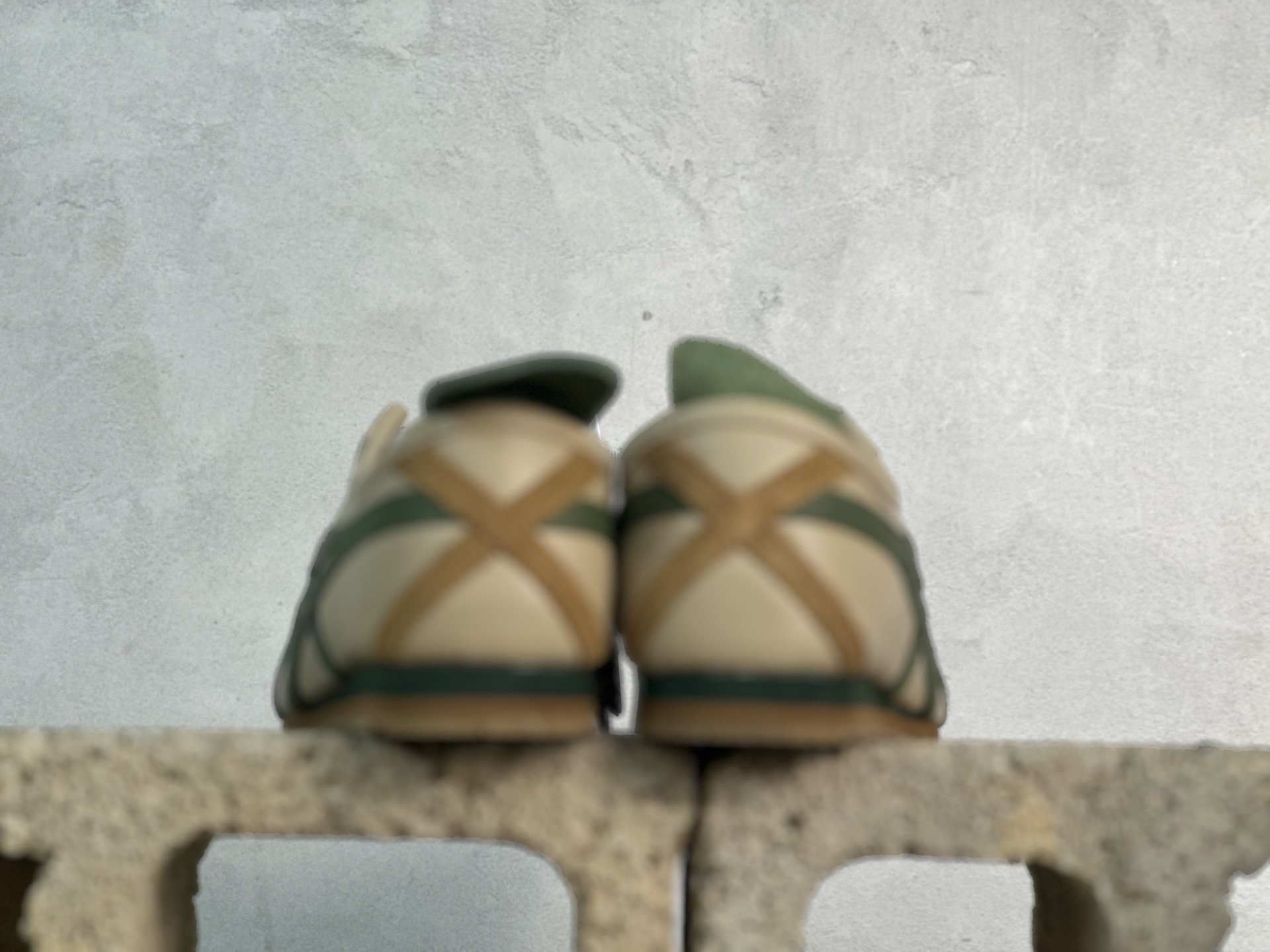 鬼塚虎/Onitsuka Tiger Mexico 66 SD 墨西哥升级版系列低帮复古经典虎爪百搭休闲皮革慢跑鞋 浅咖