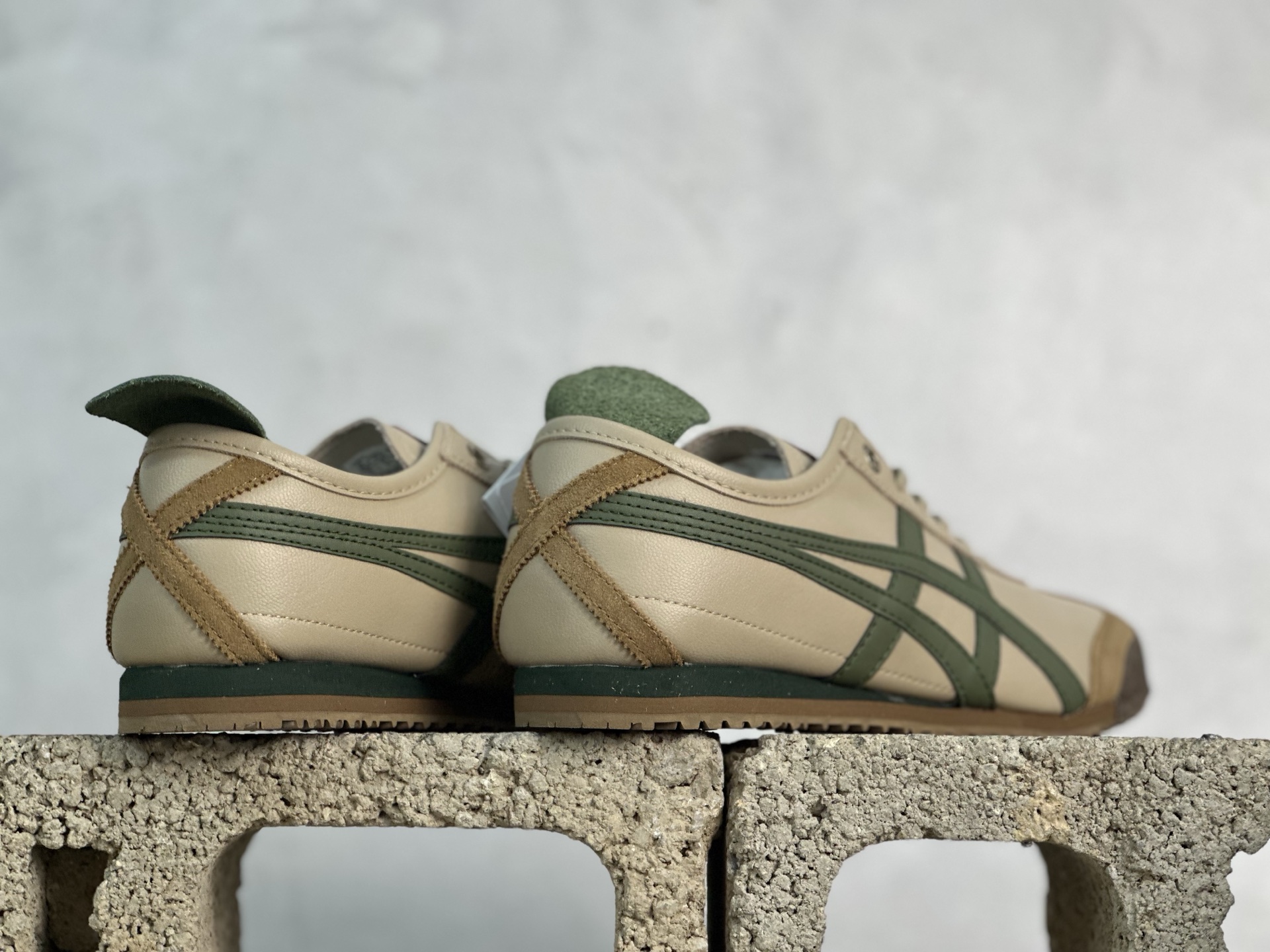 鬼塚虎/Onitsuka Tiger Mexico 66 SD 墨西哥升级版系列低帮复古经典虎爪百搭休闲皮革慢跑鞋 浅咖