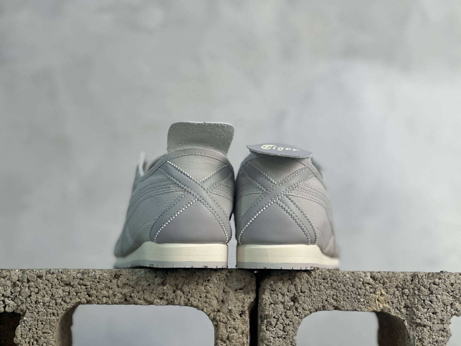 Onitsuka Tiger/鬼塚虎 MEXICO 66 SLIP-ON 舒适潮流百搭低帮生活休闲鞋