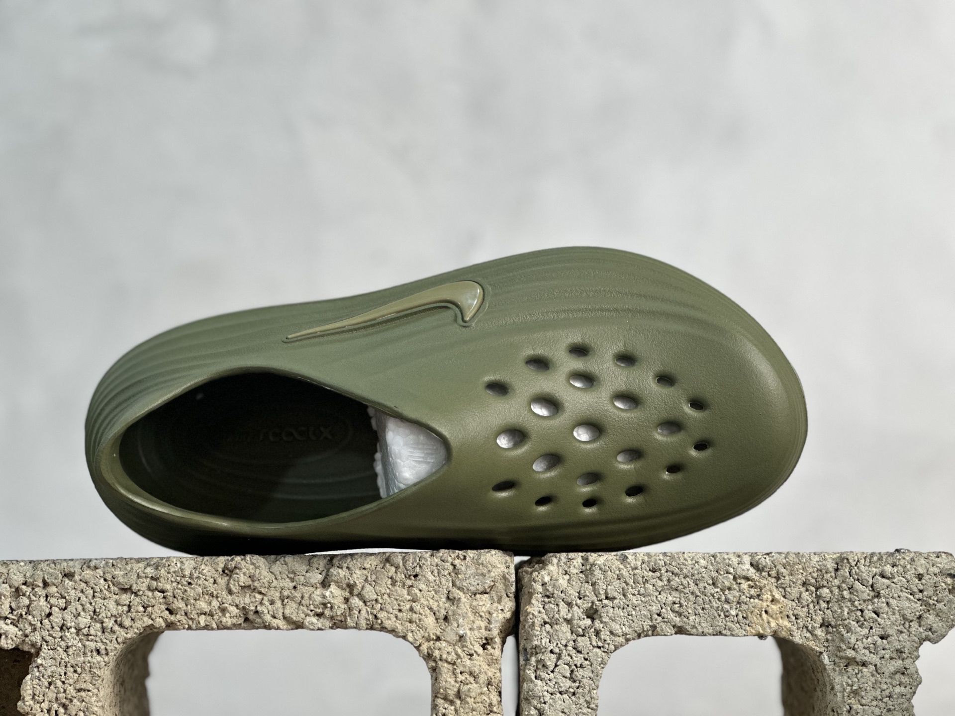  放店私 
G版 Nike ReactX Rejunate HV5060-201 中橄榄绿 Size： 