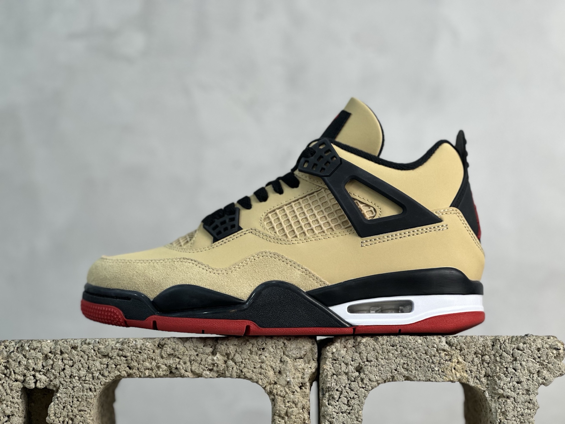 F版 放店私                            
Air Jordan 4  Ret