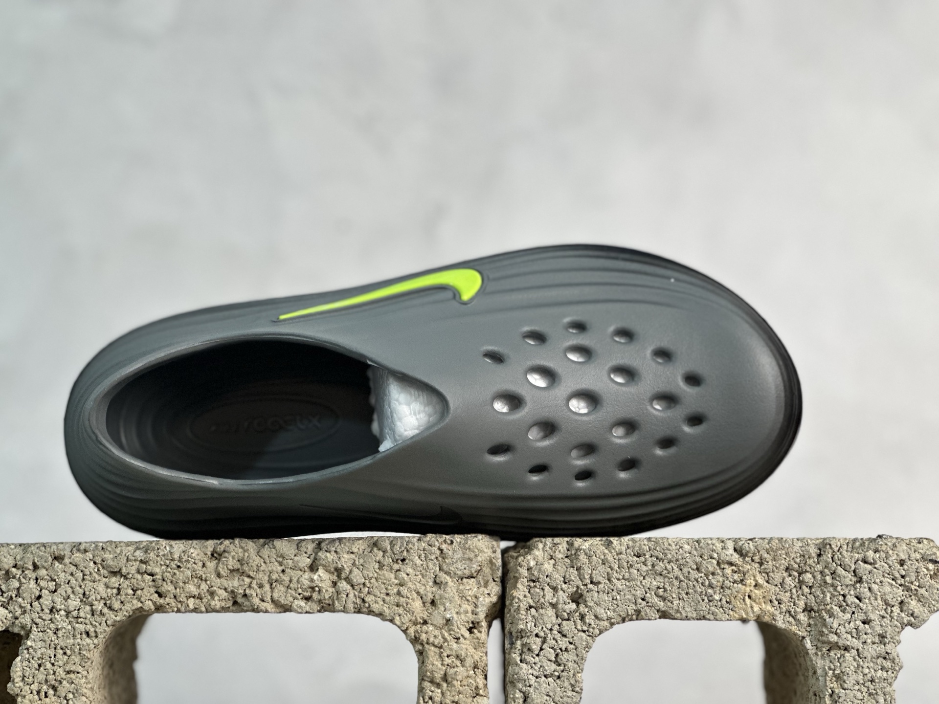  放店私 G版 Nike ReactX Rejunate HV5060-003 灰绿 Size： 36 