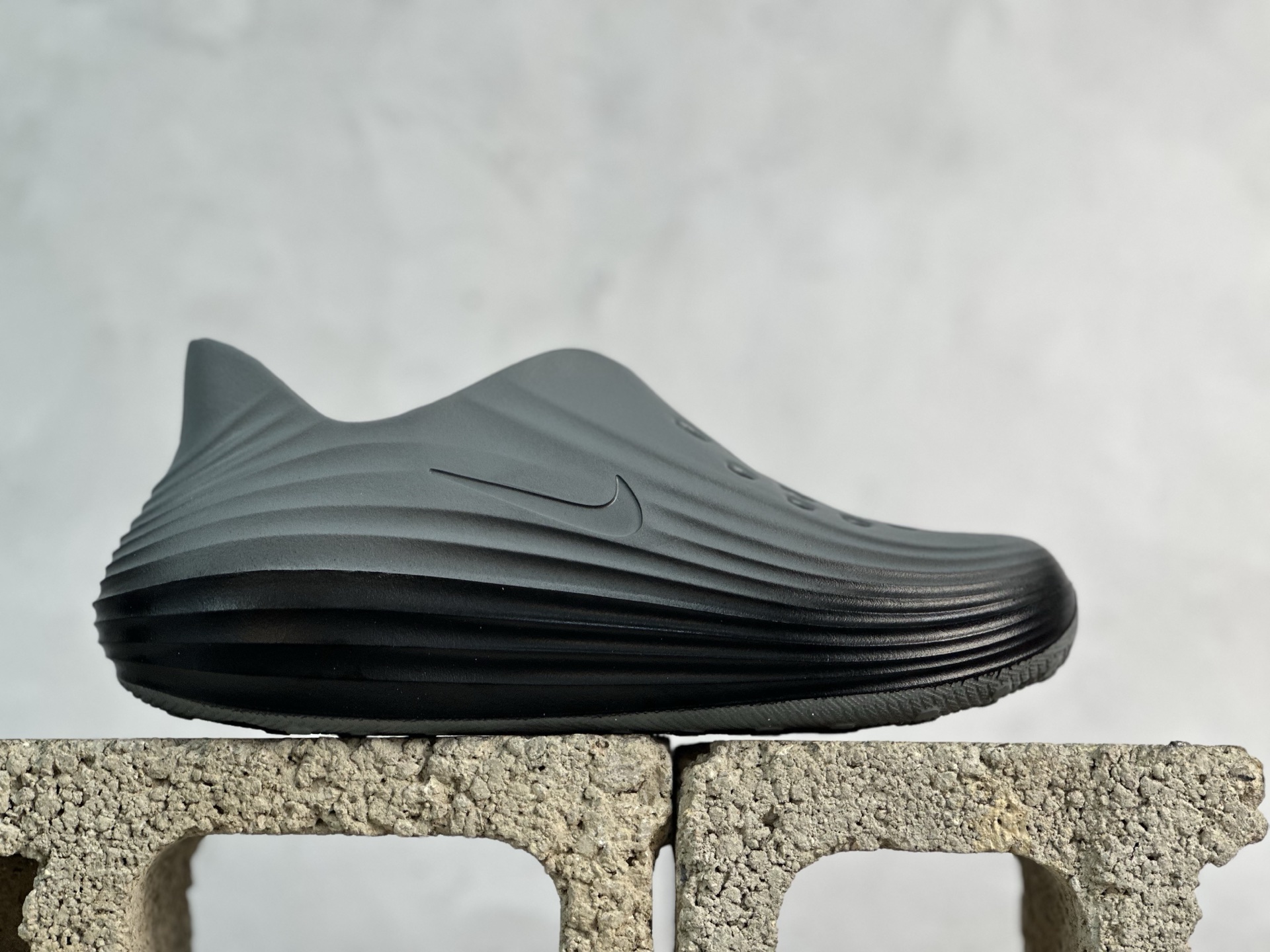  放店私 G版 Nike ReactX Rejunate HV5060-003 灰绿 Size： 36 