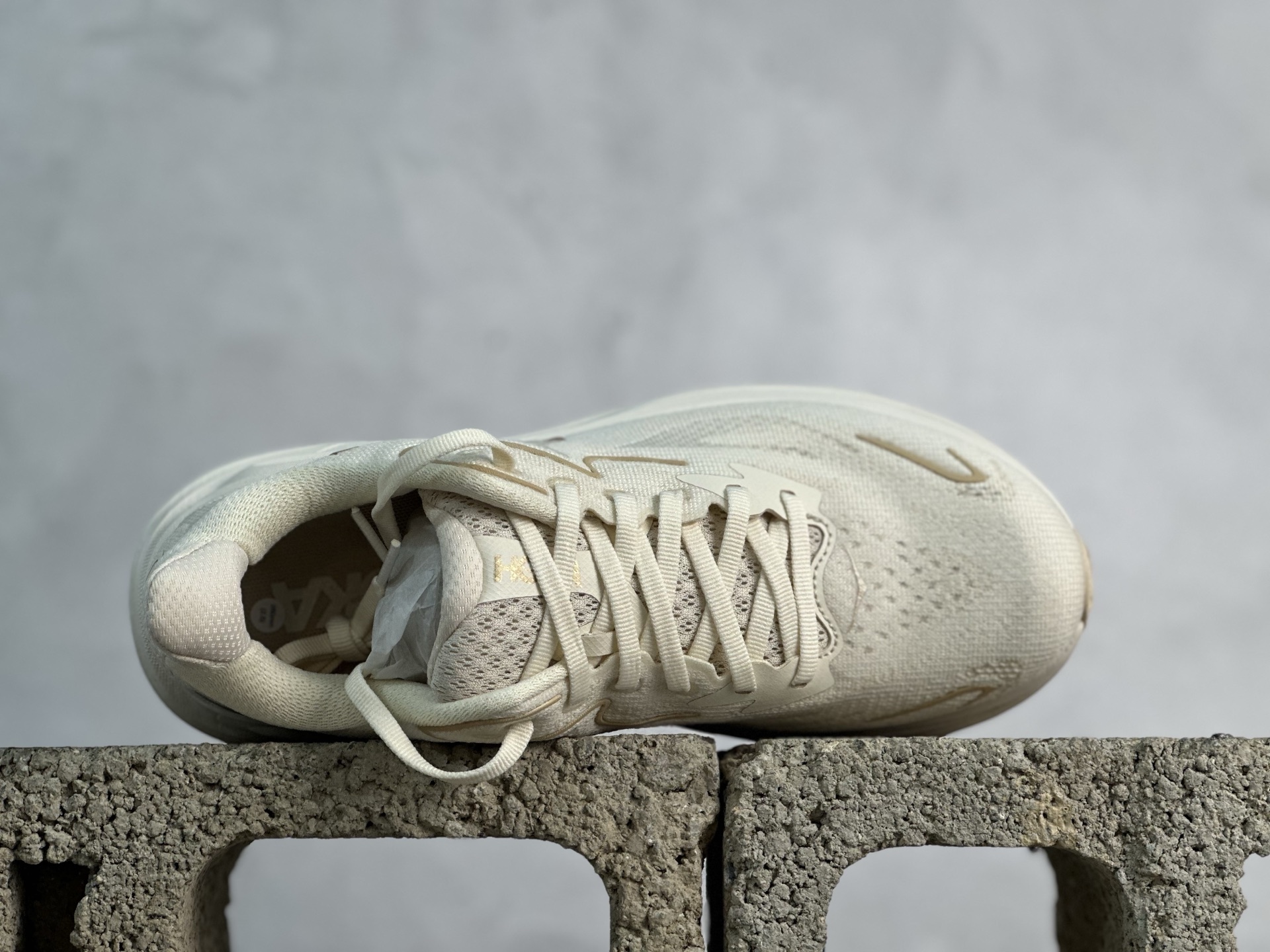  放店私
GX版 HOKA ONE ONE Clifton 克里夫顿10代专业性能减震公路跑步鞋 

专