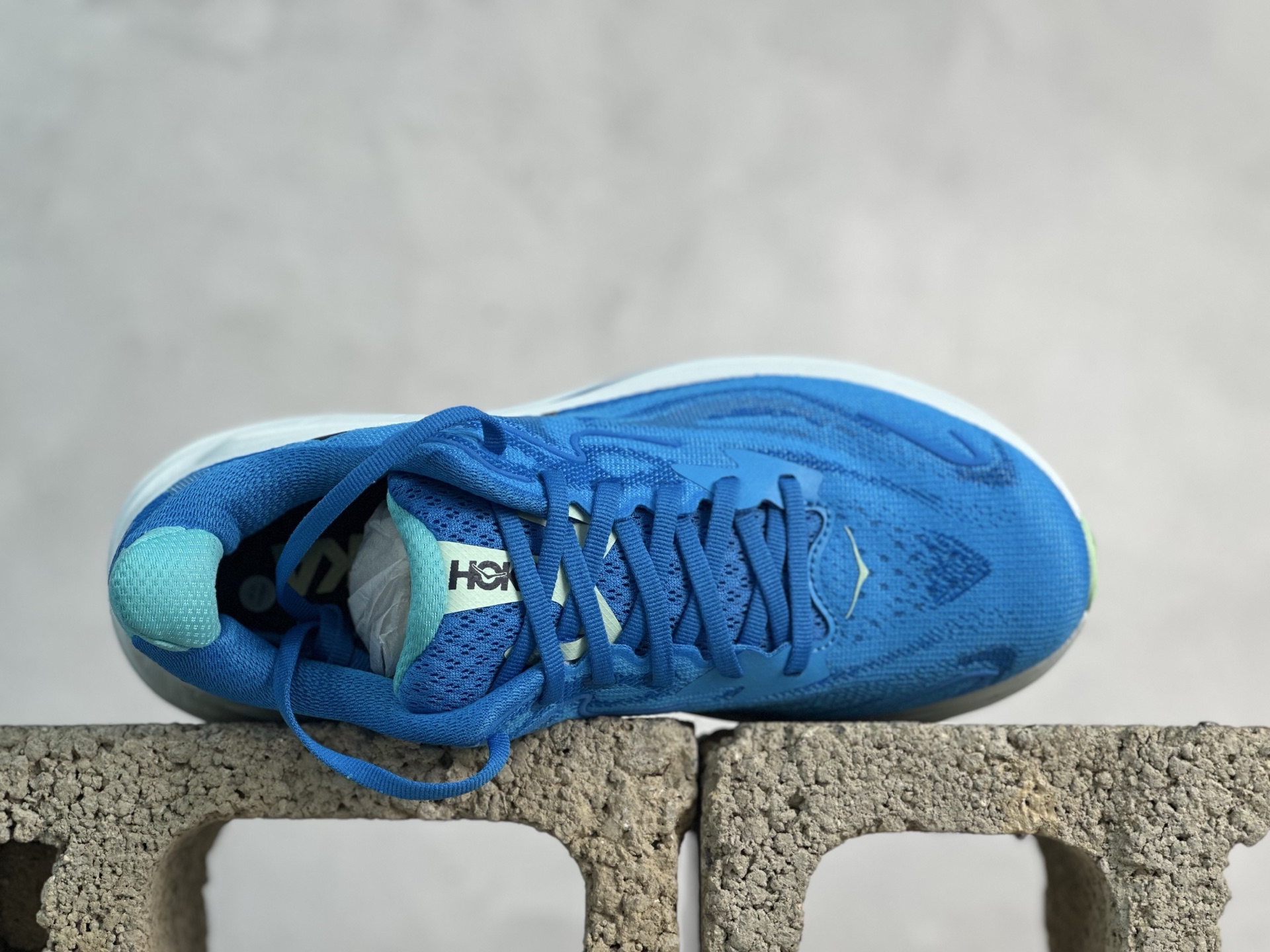  放店私
GX版 HOKA ONE ONE Clifton 克里夫顿10代专业性能减震公路跑步鞋 

专