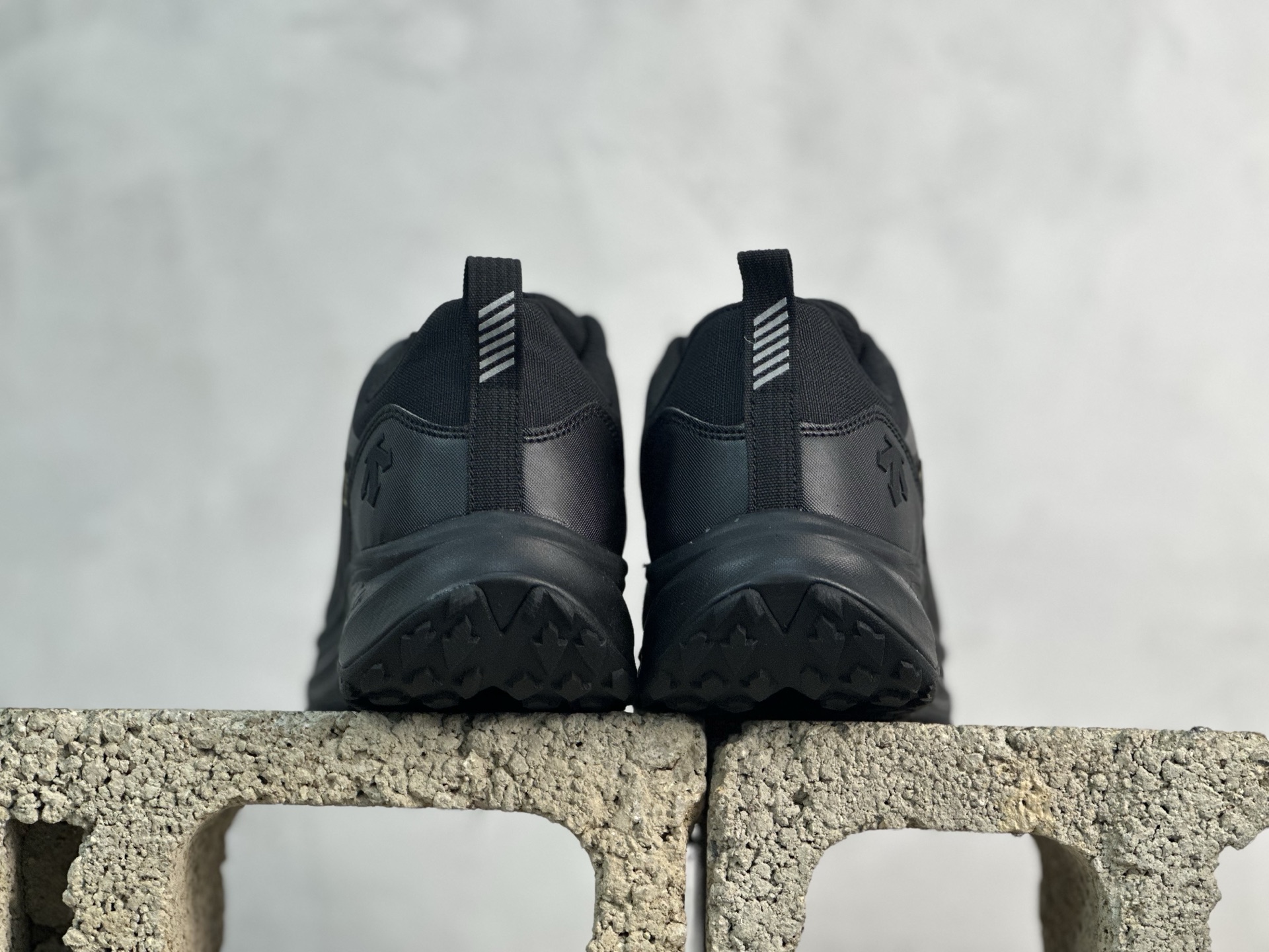 纯原版 迪桑特Descente BOA Running 户外运动跑鞋-莆田鞋,莆田鞋货源,高仿鞋,高仿鞋货源,安福档口,莆田高仿鞋,莆田鞋批发,高仿鞋批发,莆田高仿运动鞋,高仿运动鞋,莆田运动鞋 纯原版 迪桑特Descente BOA Running 户外运动跑鞋