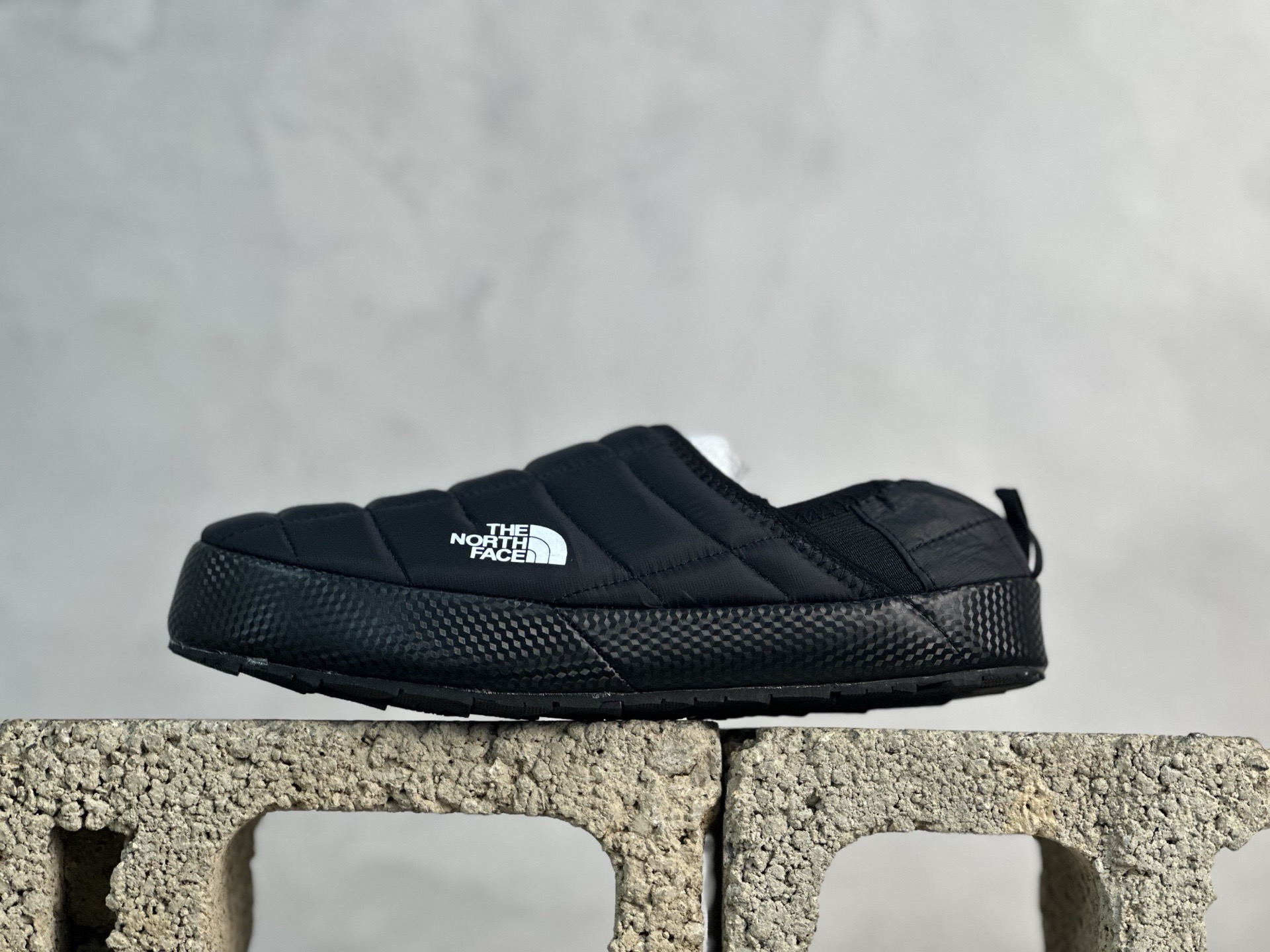 放店私 户外轻旅者鞋履,著名户外品牌-北面/The North Face XTRA 系列低帮袜套式一脚蹬保暖休闲运动鞋 NFOA3VIH