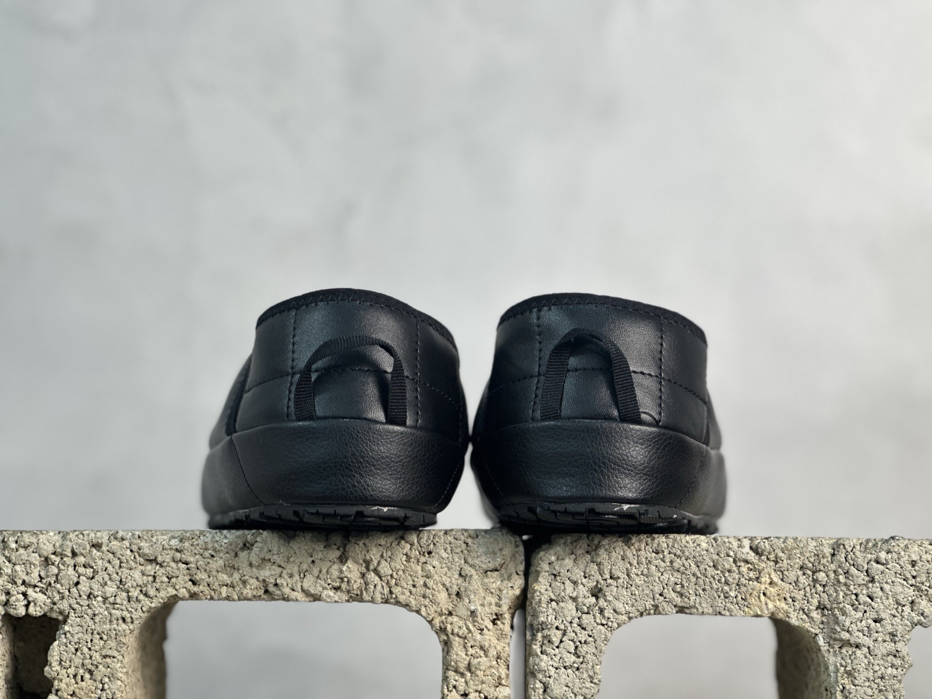 放店私 户外轻旅者鞋履,著名户外品牌-北面/The North Face XTRA 系列低帮袜套式一脚蹬保暖休闲运动鞋 NFOA3VIH