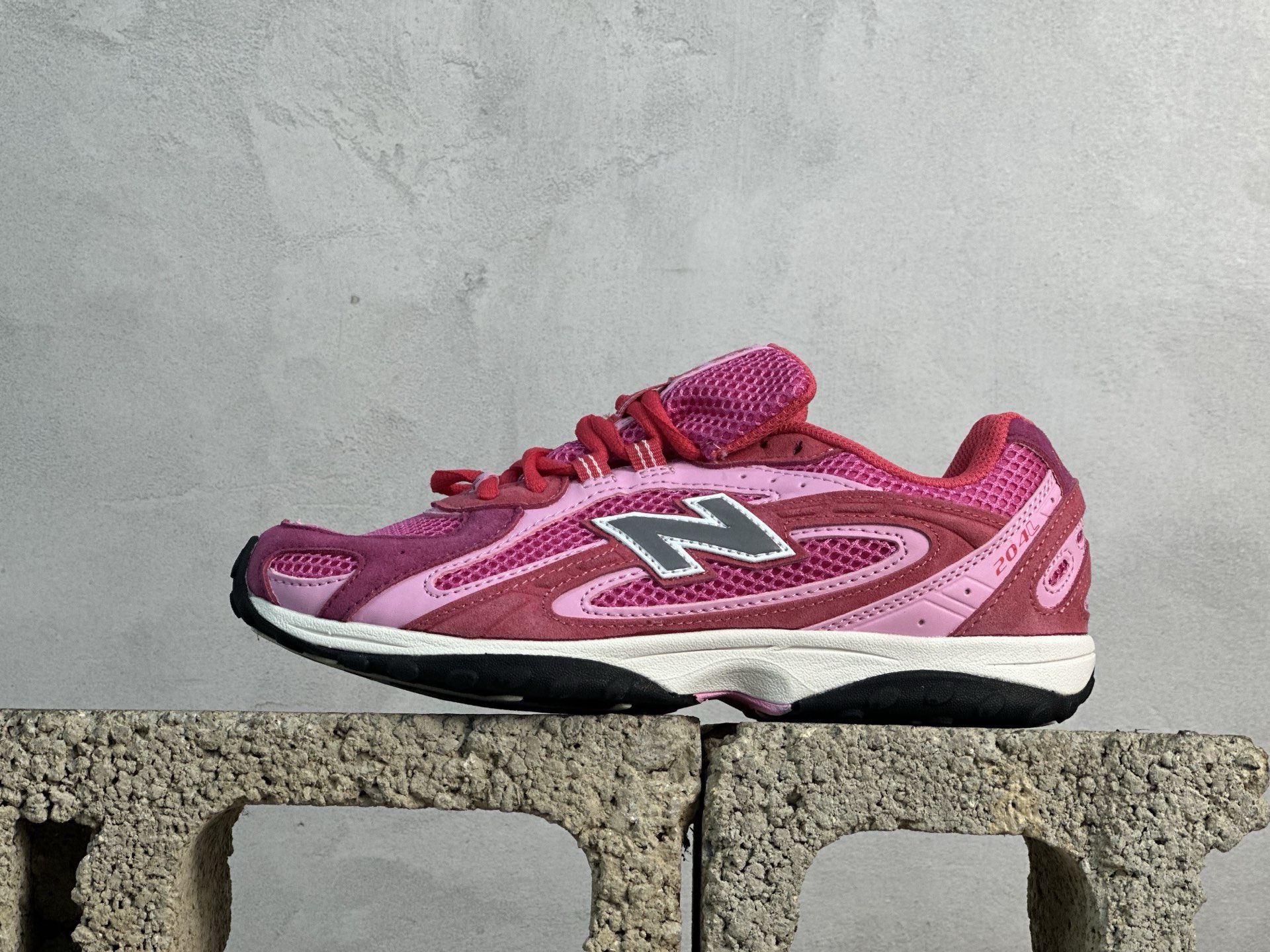 冲刺双11特价💰140 放店私 2025小红书爆款 New Balance204L 海外原鞋复刻 薄底潮流MIU系风  1：1真标+蓝光+跳码