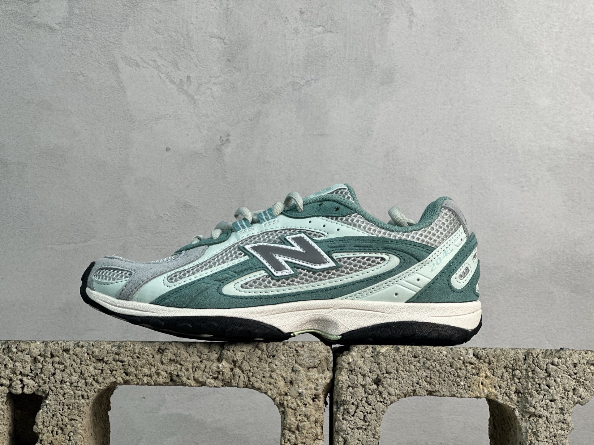 冲刺双11 放店私 2025小红书爆款 New Balance204L 海外原鞋复刻 薄底潮流MIU系风 1:1真标+蓝光+跳码